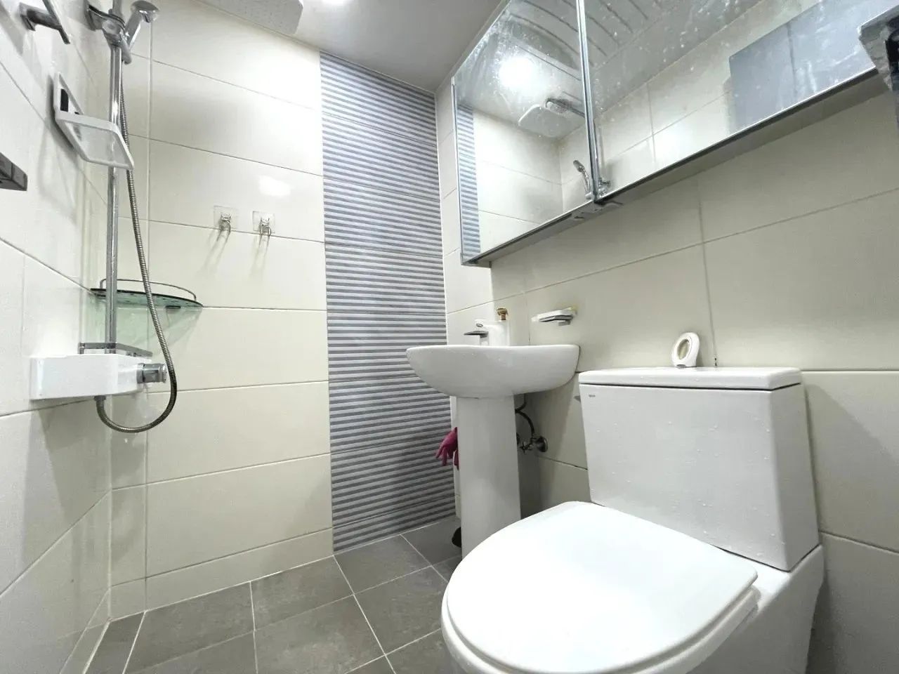 Room image 5