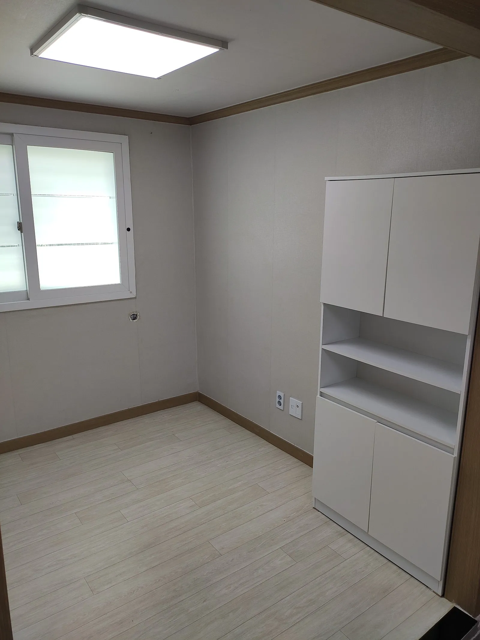 Room image 4