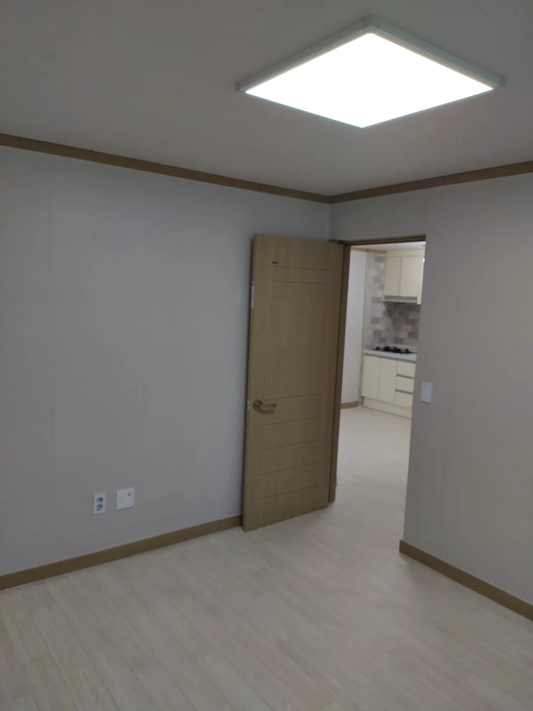 Room image 5