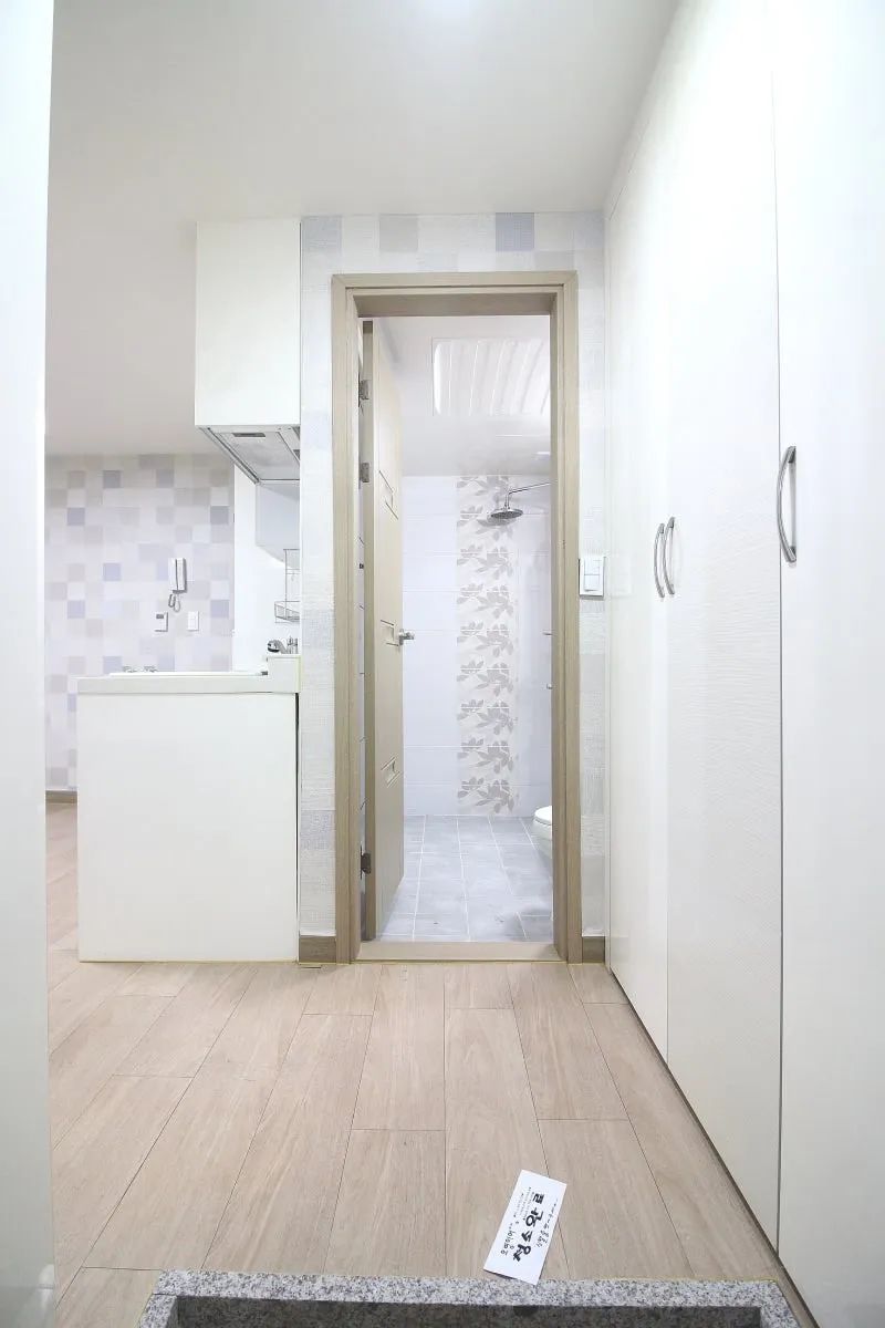 Room image 2