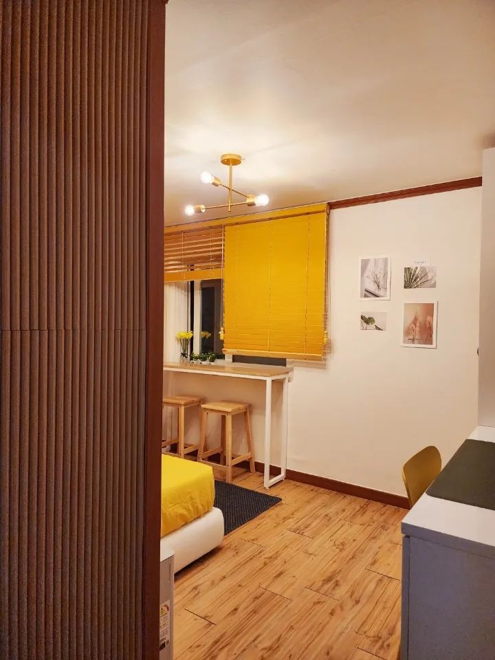 Room image 3