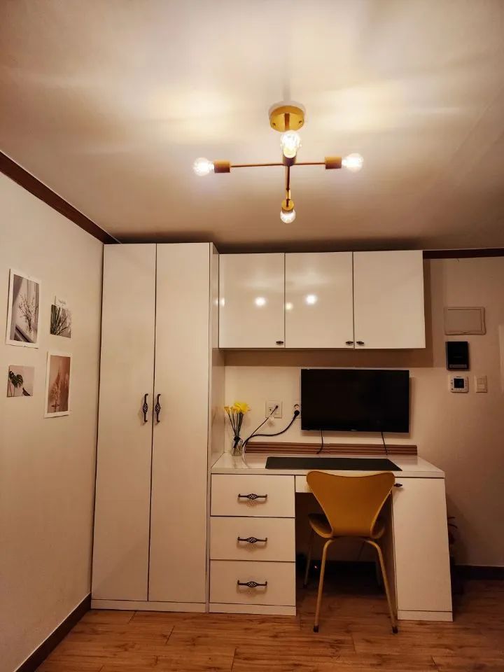 Room image 5