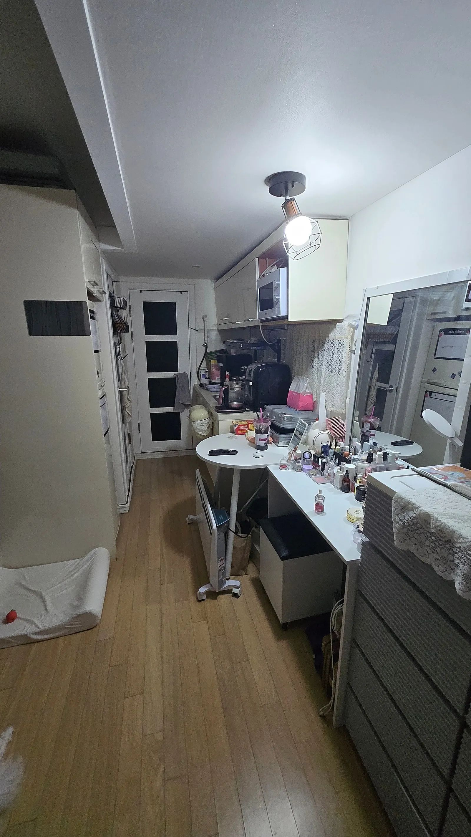 Room image 4