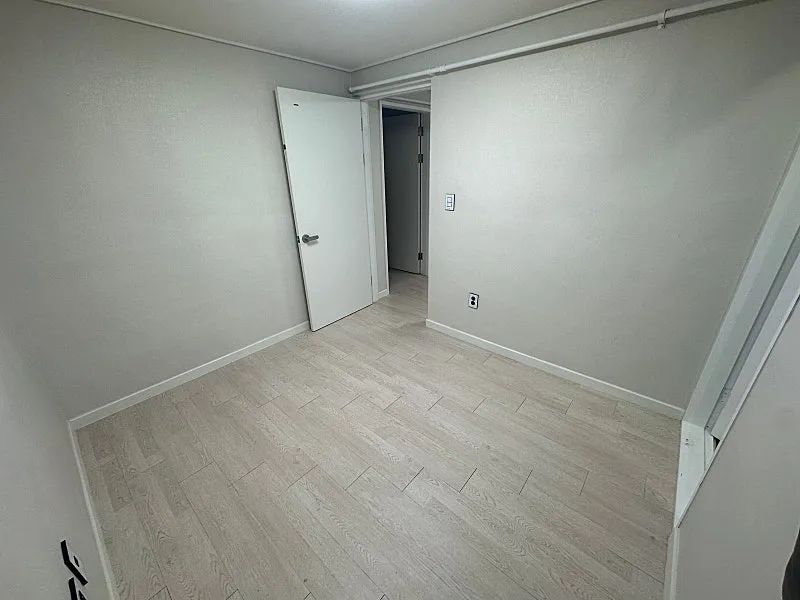 Room image 2