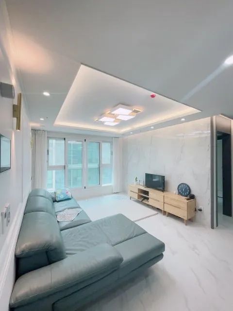Room image 1