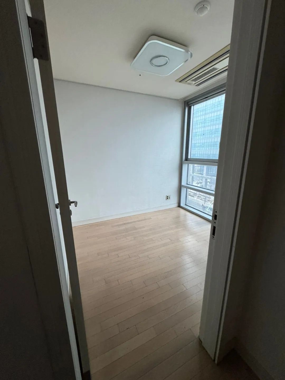 Room image 2