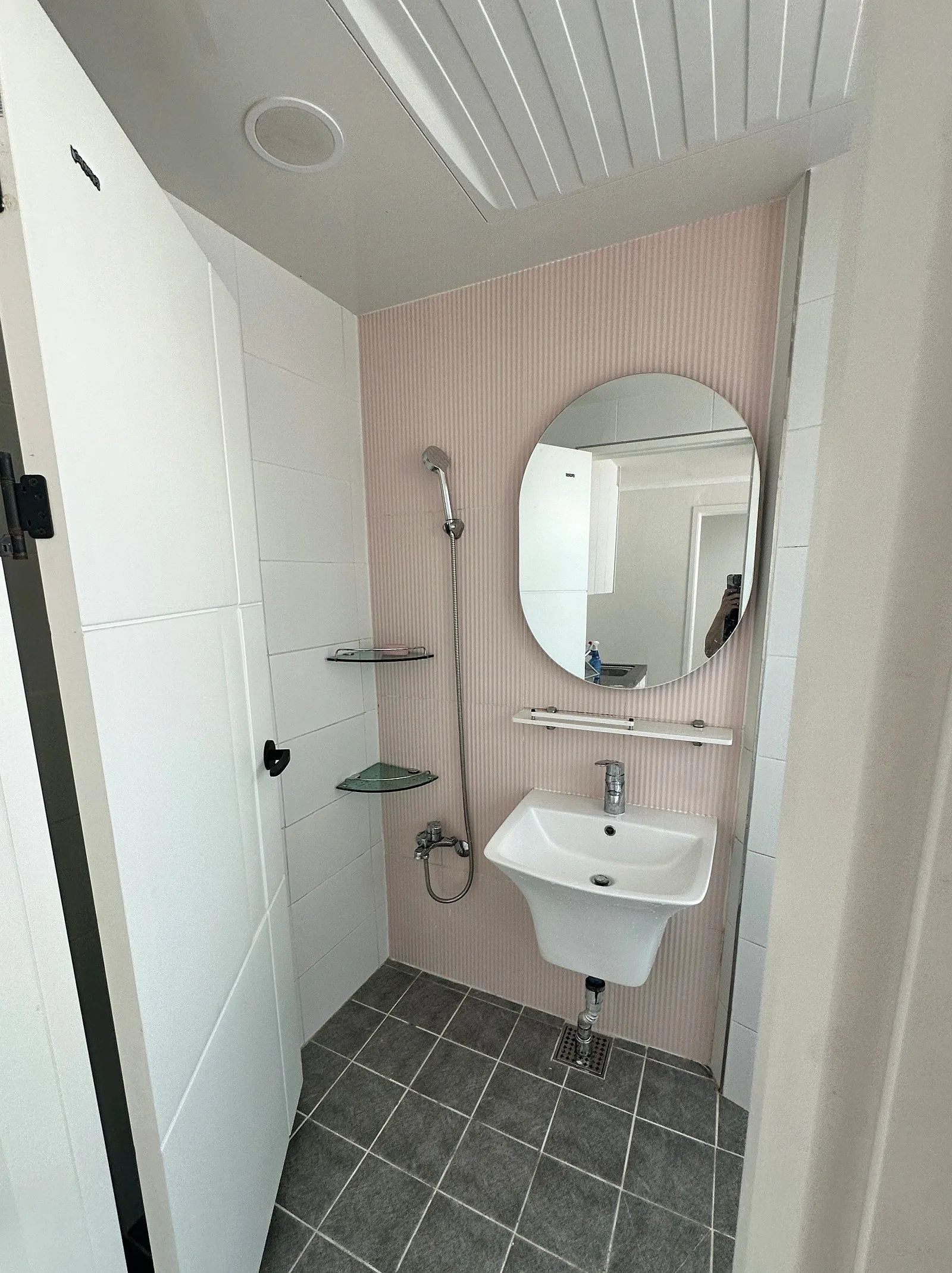Room image 5