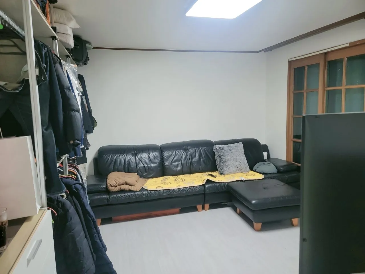 Room image 3