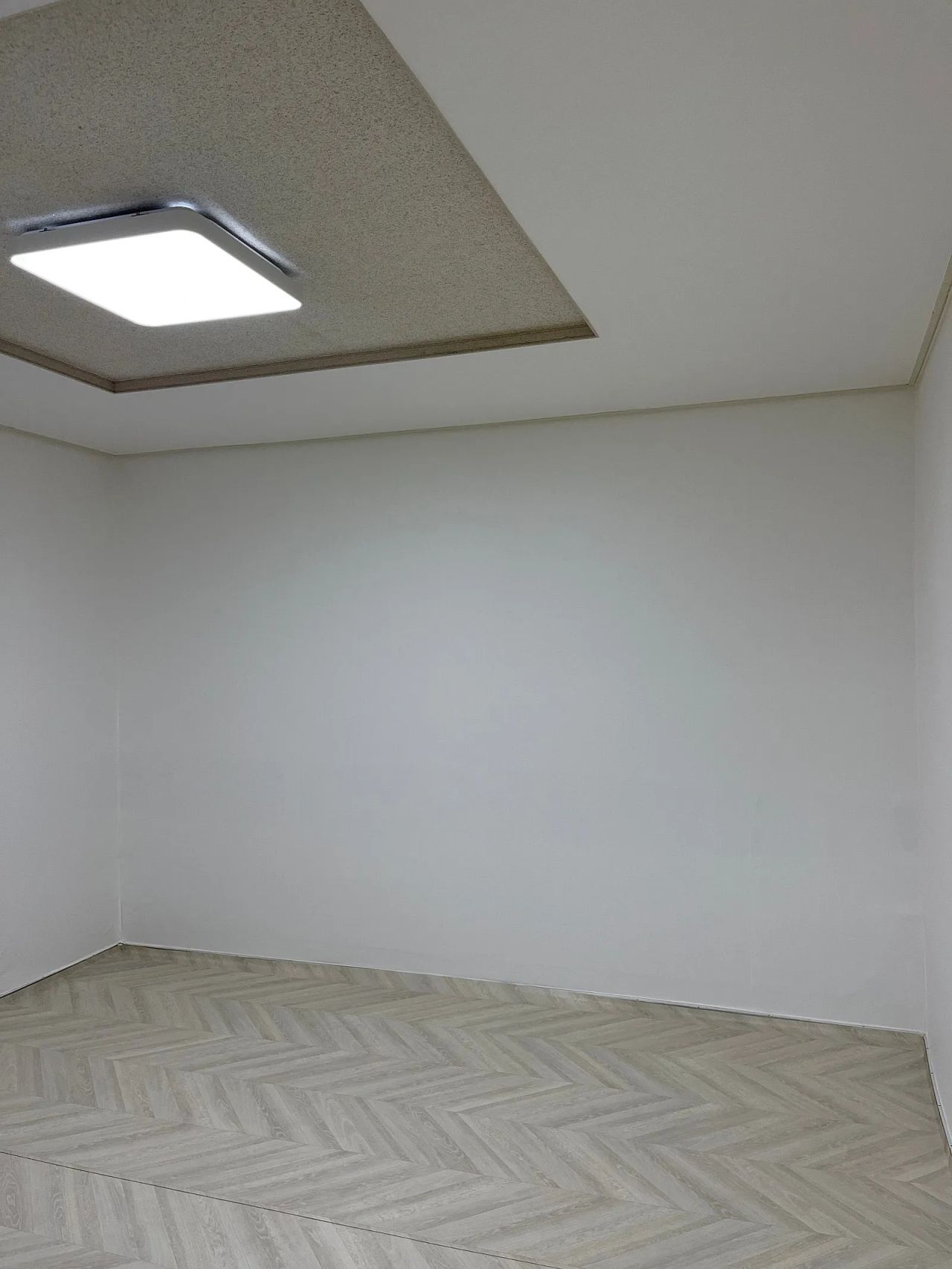 Room image 3