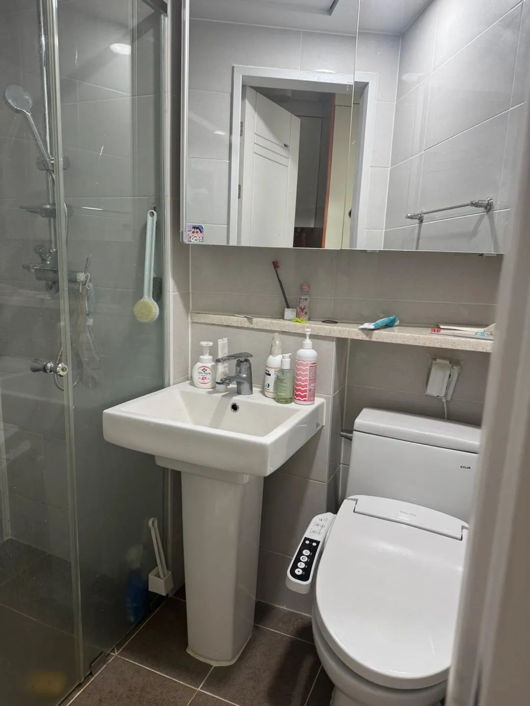 Room image 1