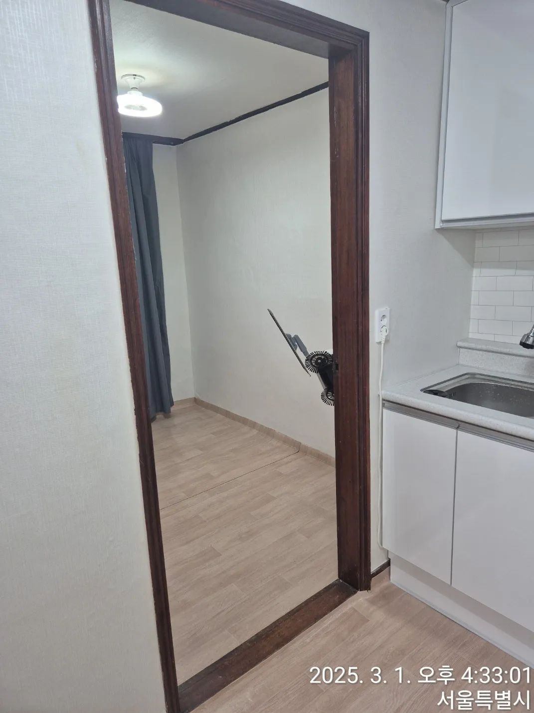 Room image 1