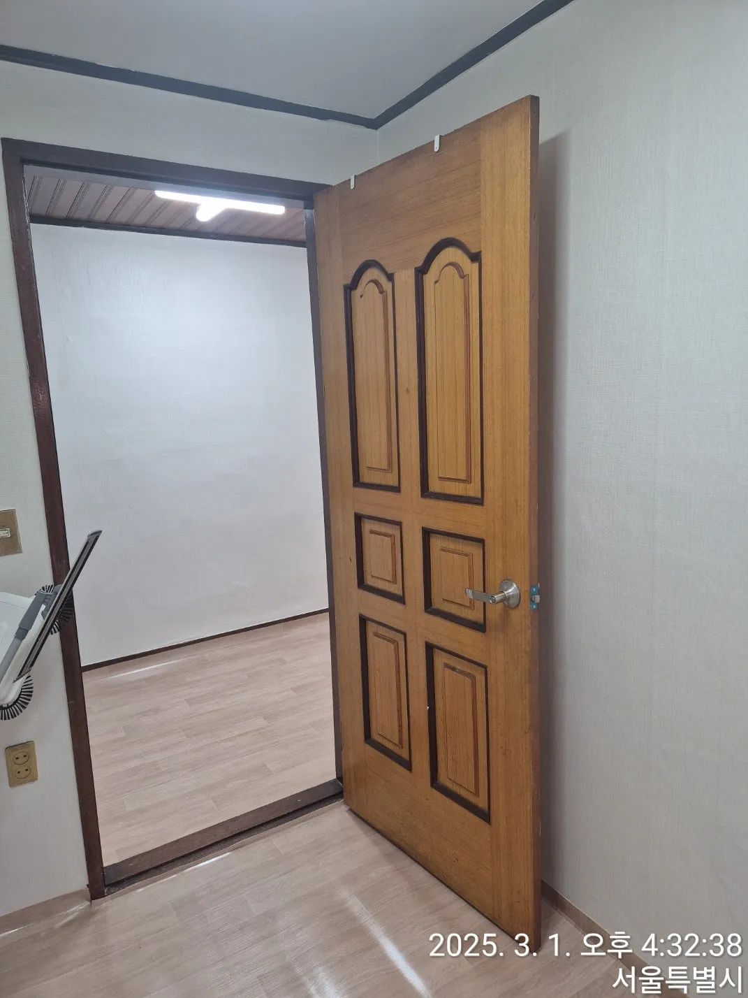 Room image 3