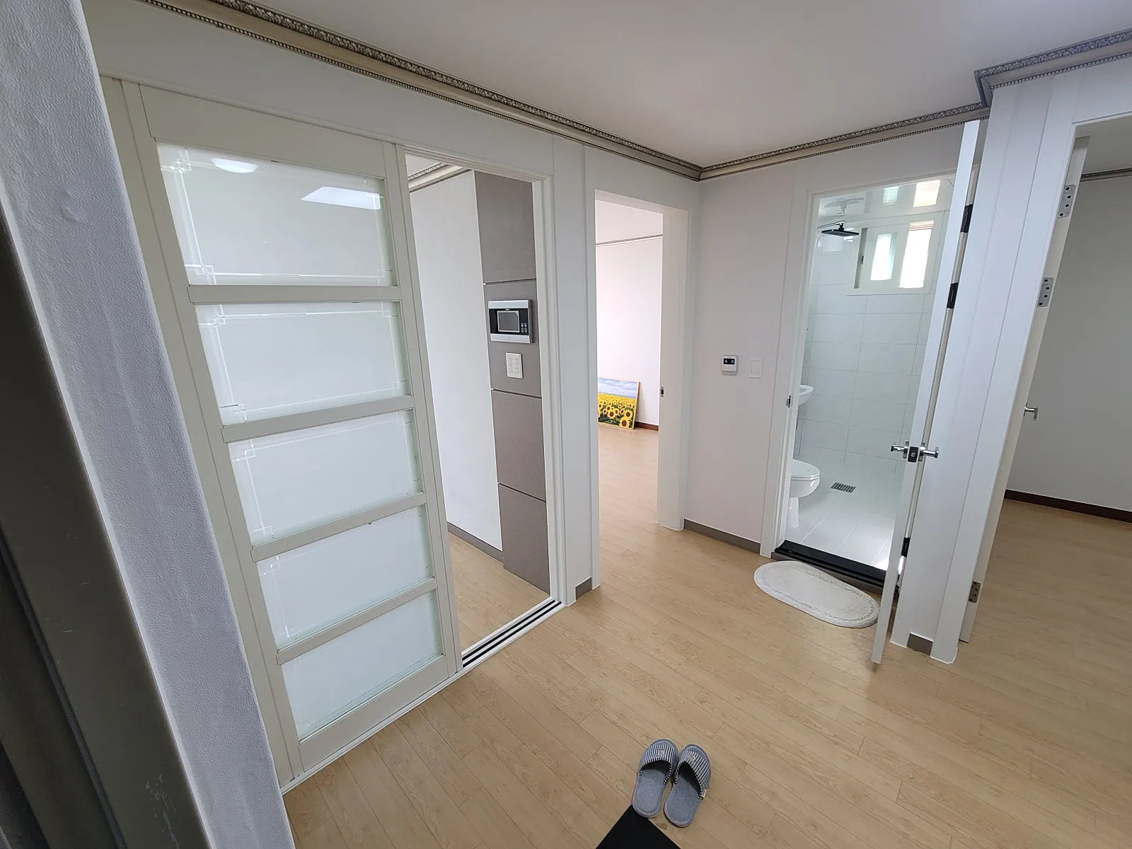 Room image 1