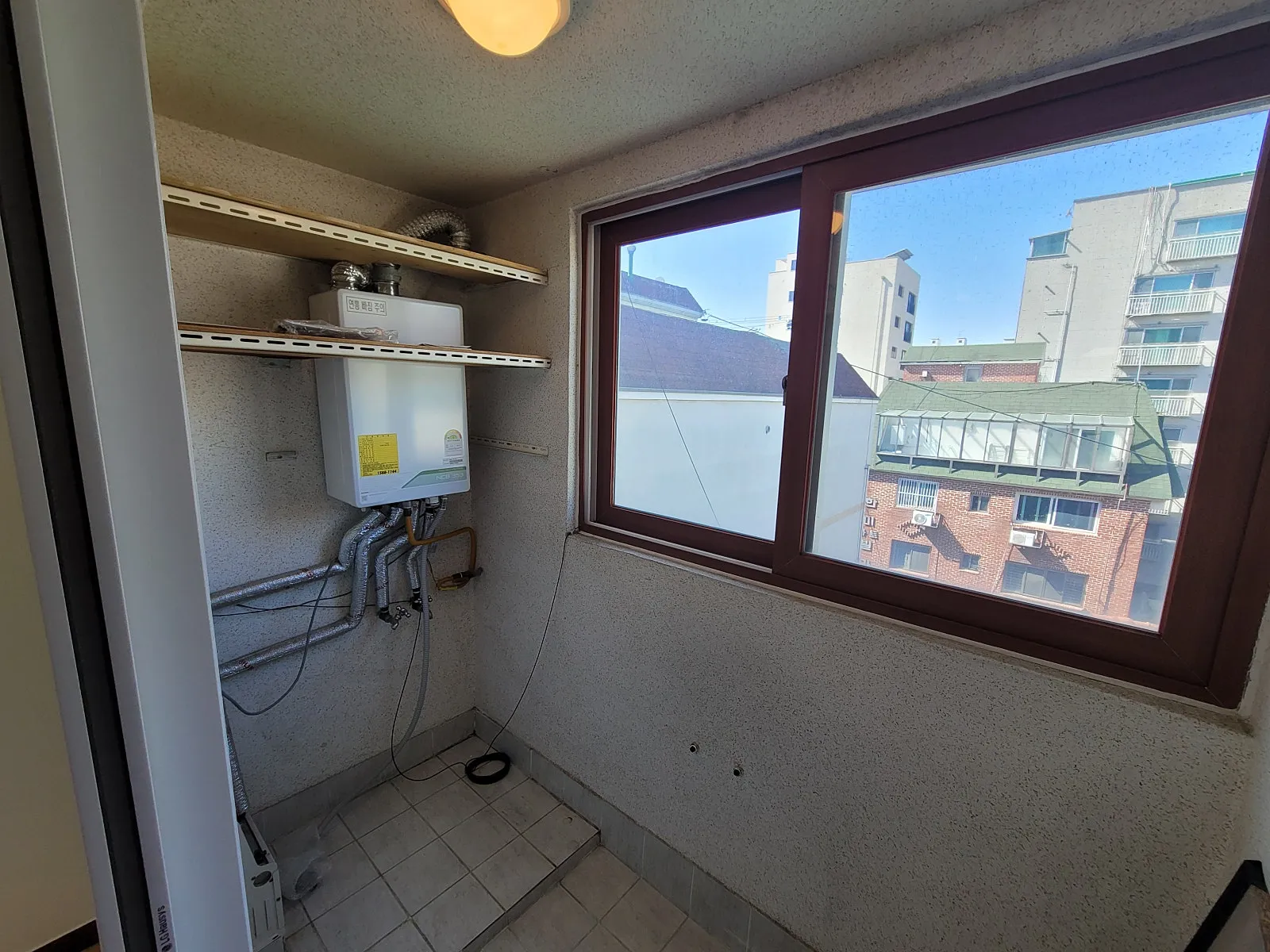 Room image 3