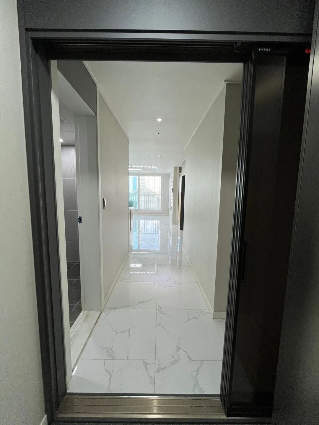 Room image 2