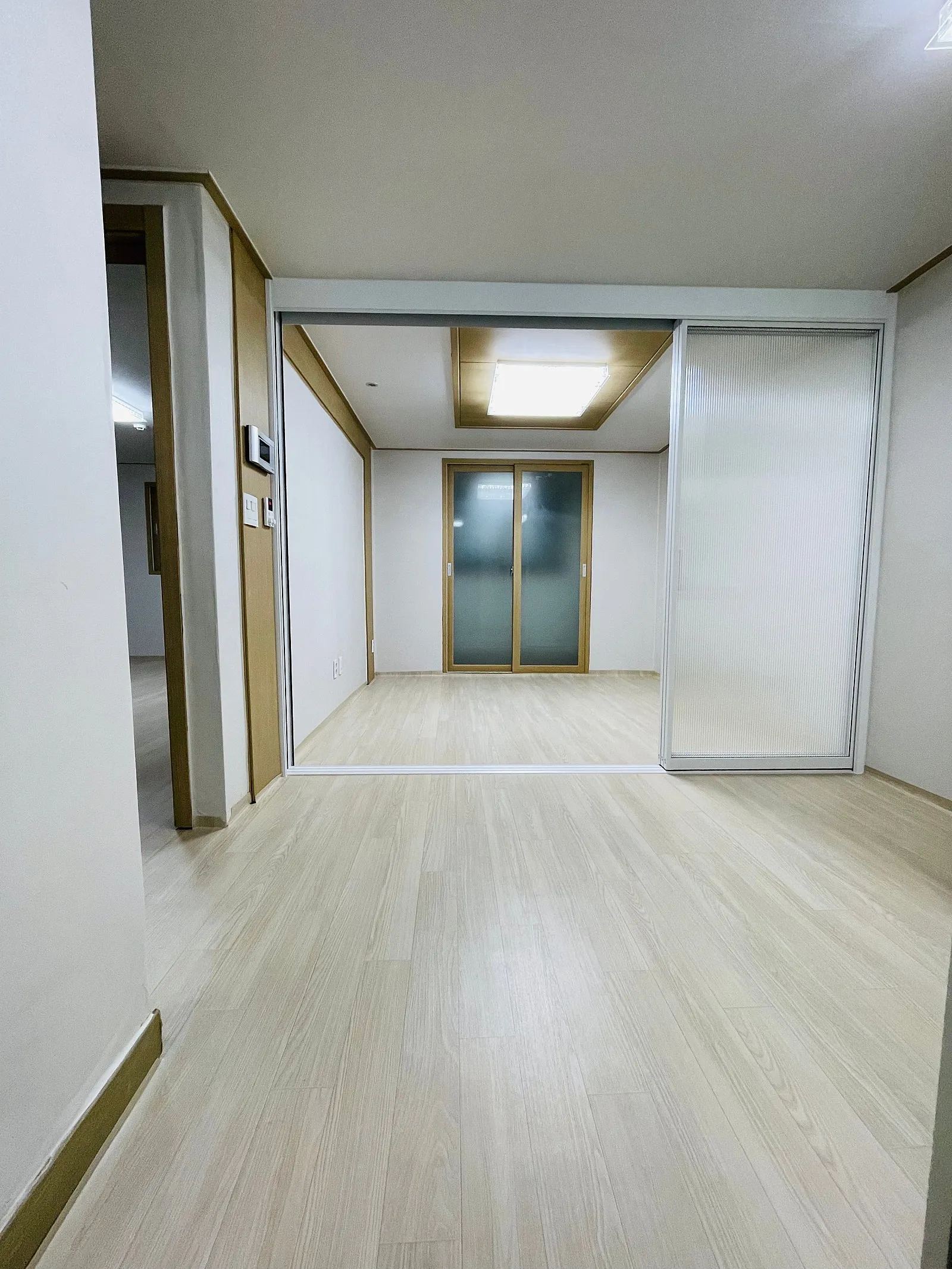 Room image 3