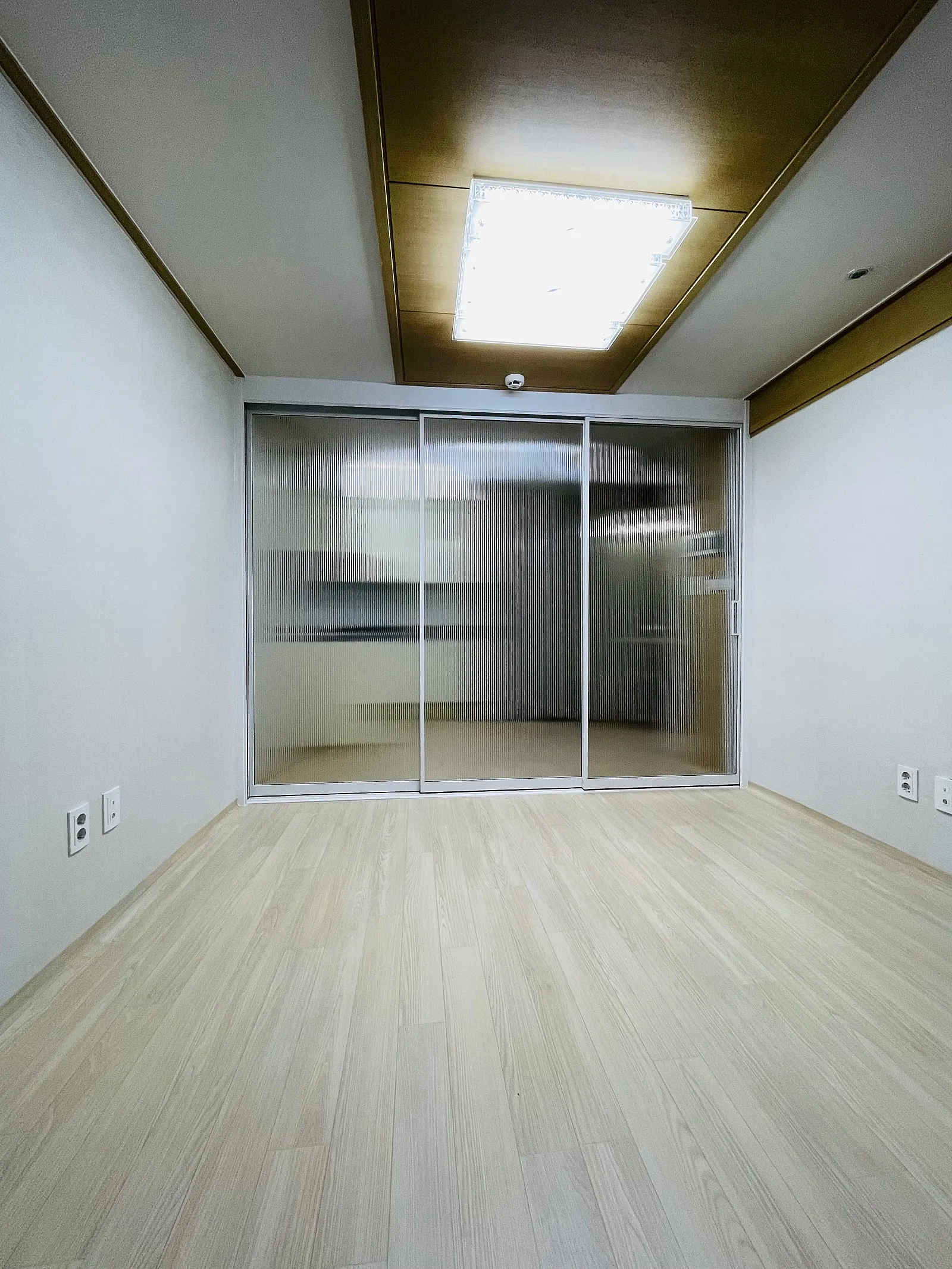 Room image 5
