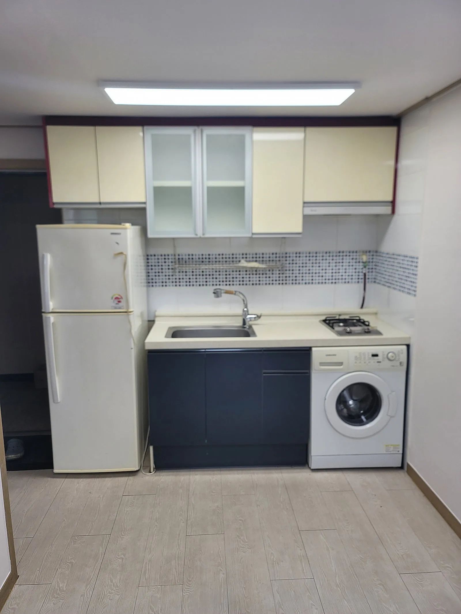 Room image 1