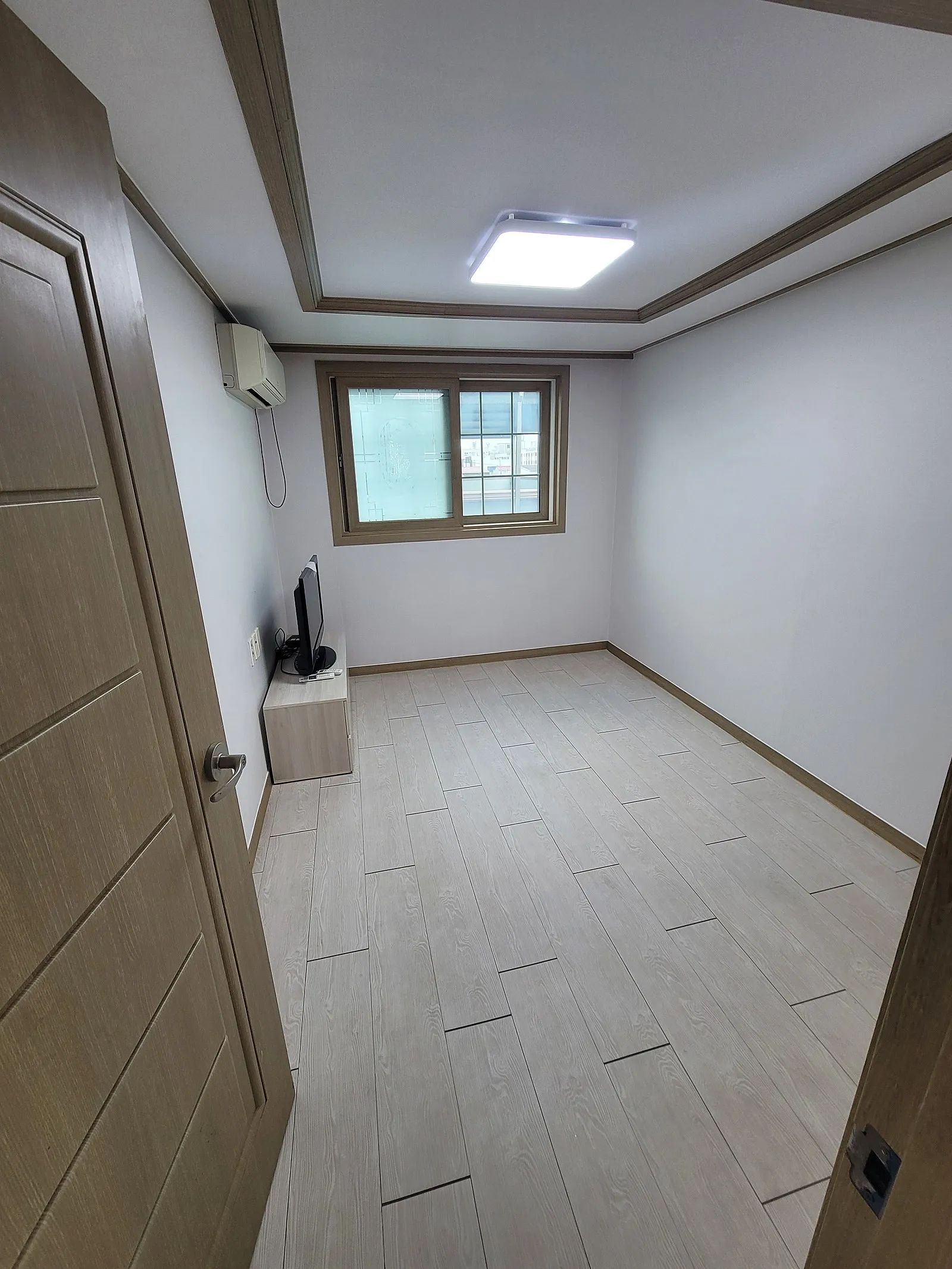Room image 2