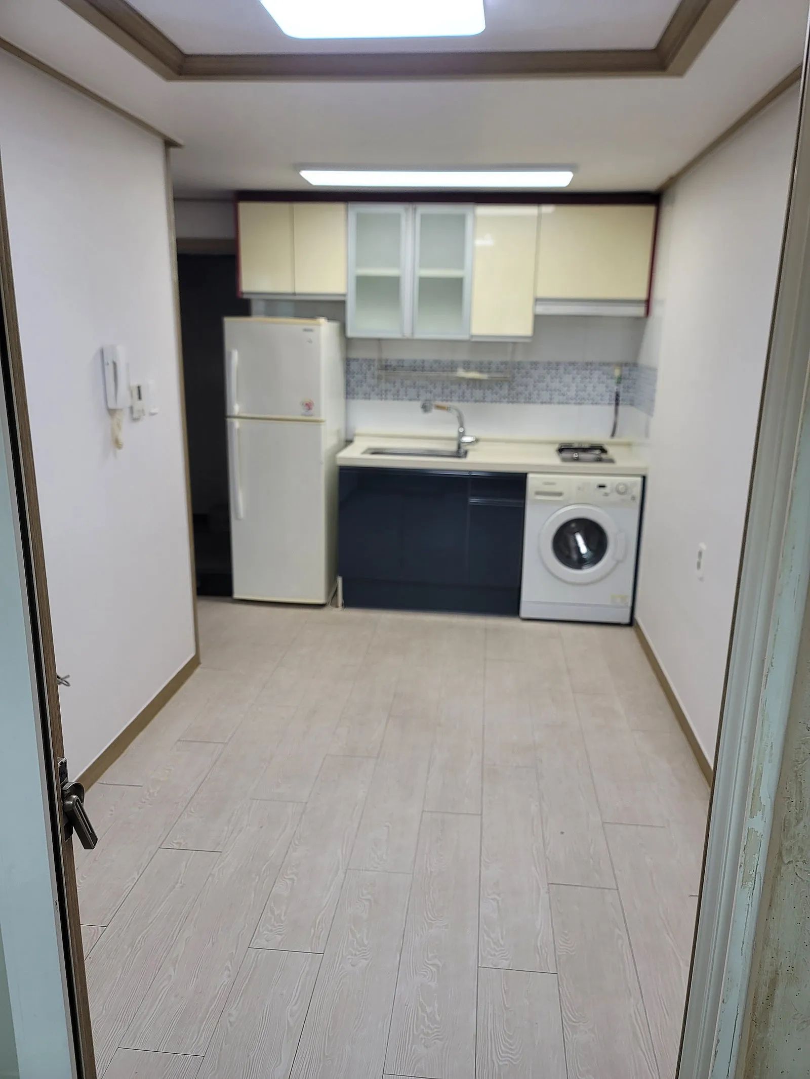 Room image 4