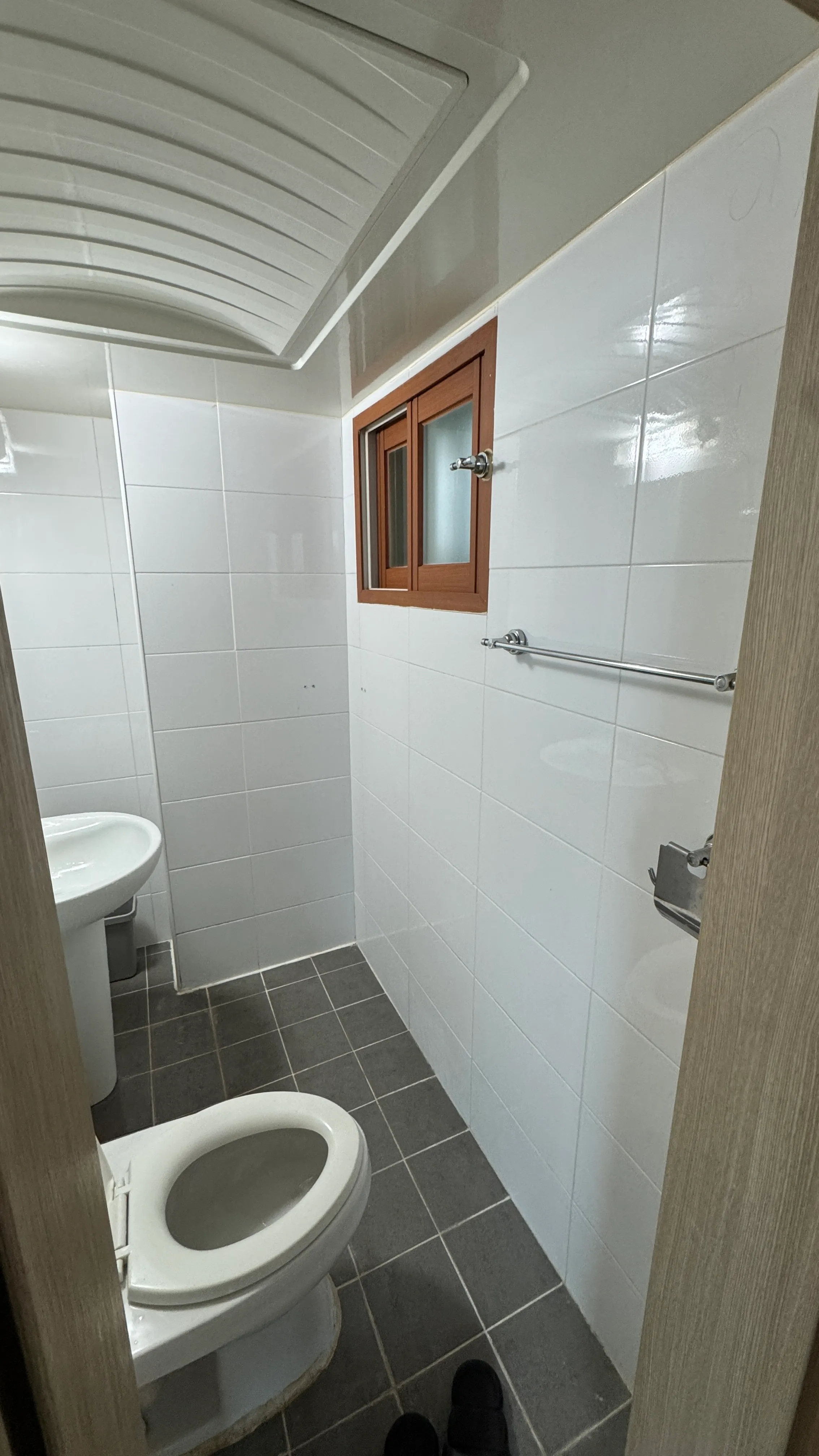 Room image 4