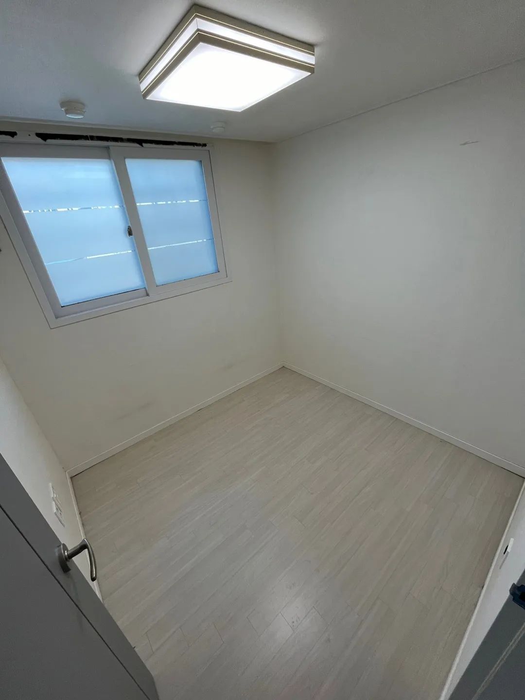 Room image 2