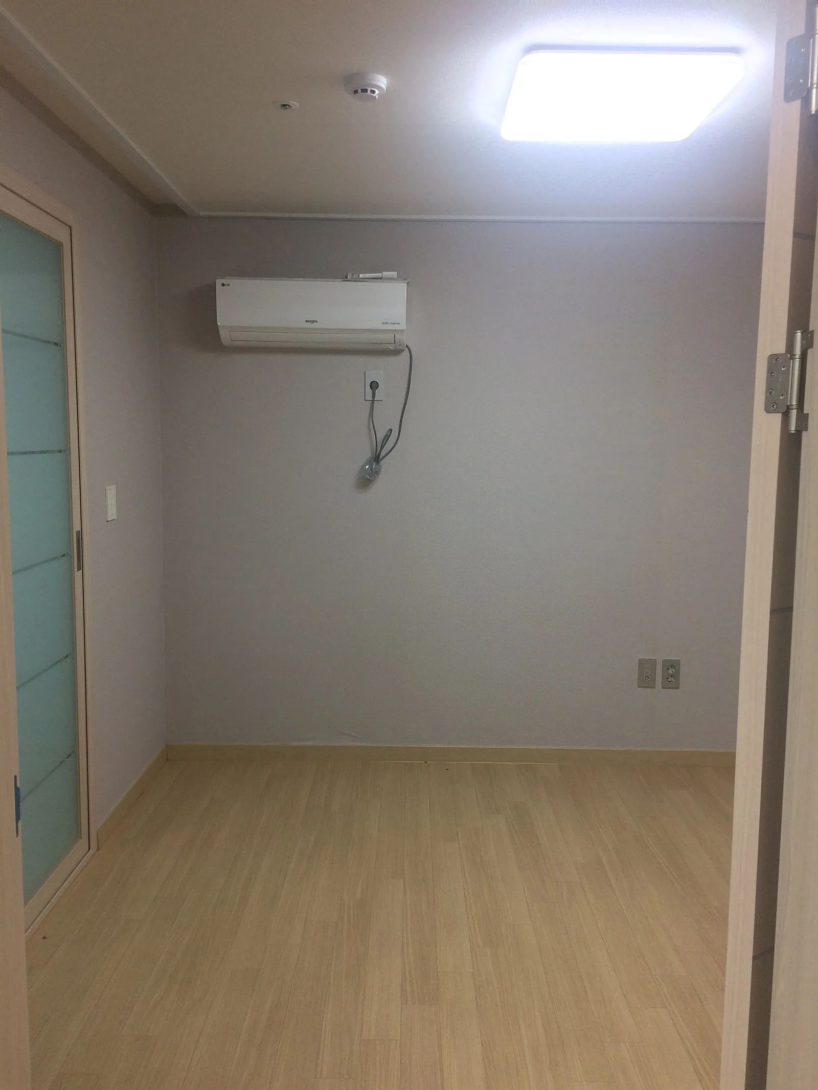 Room image 2