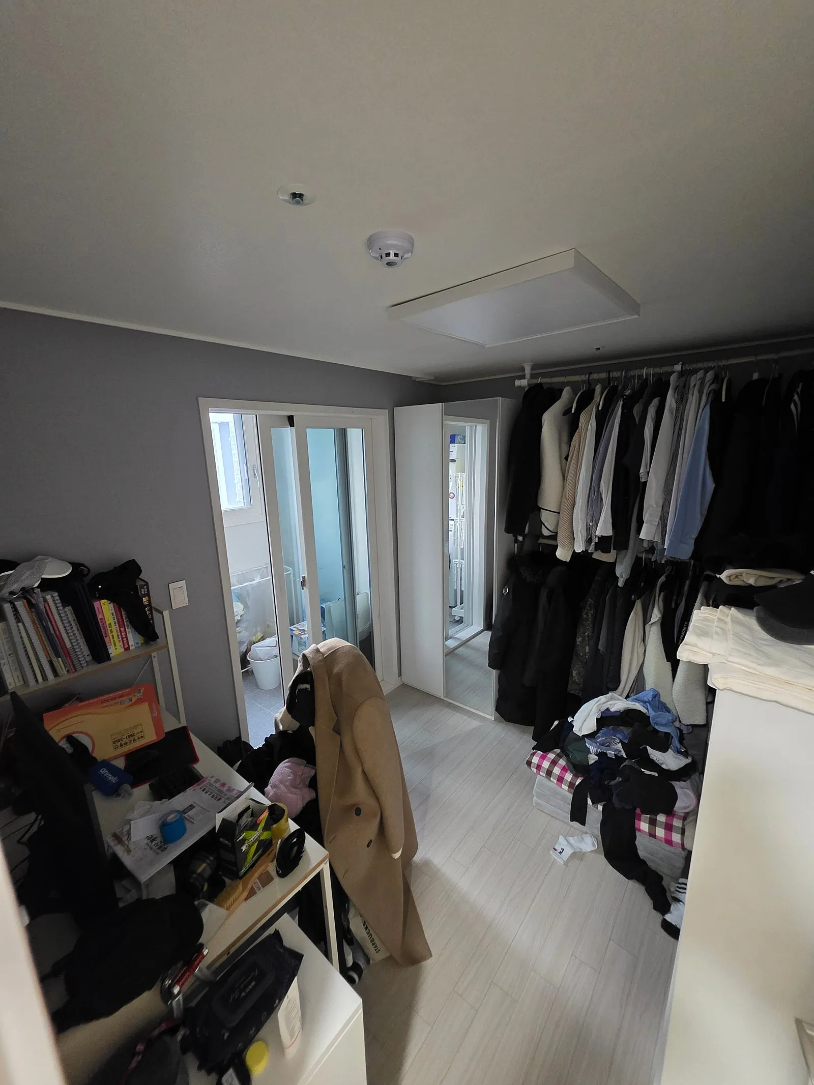 Room image 4