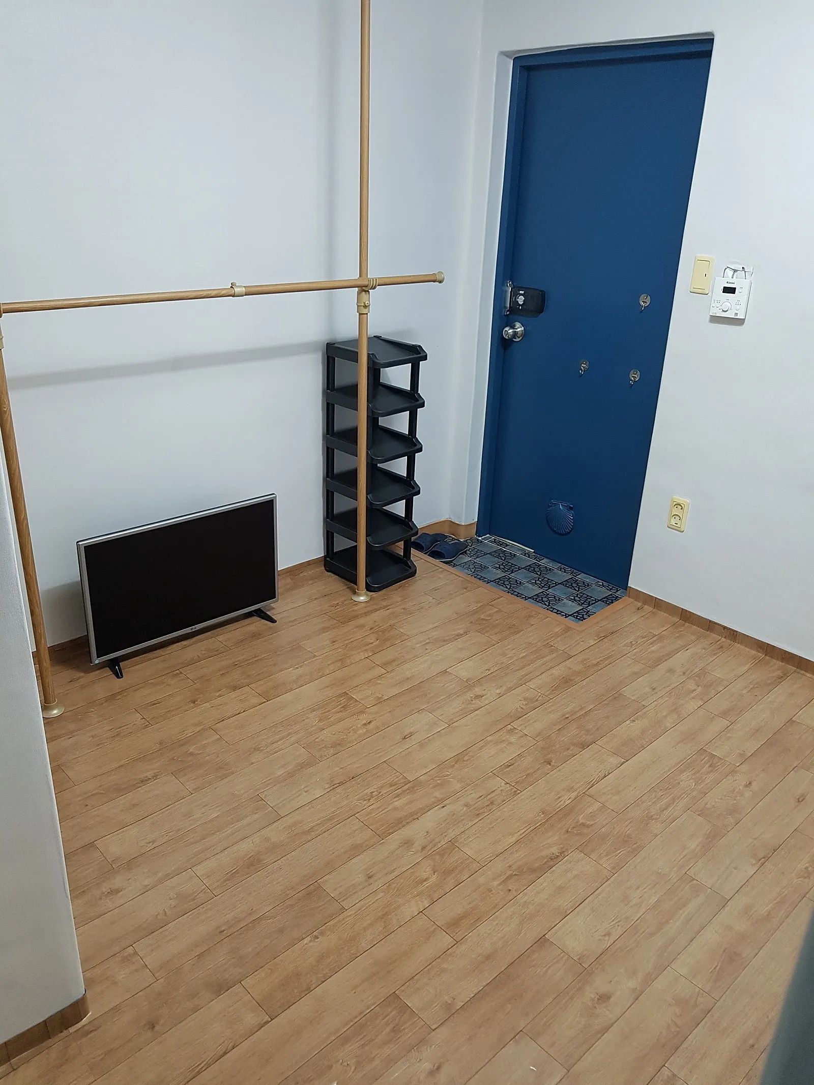 Room image 4