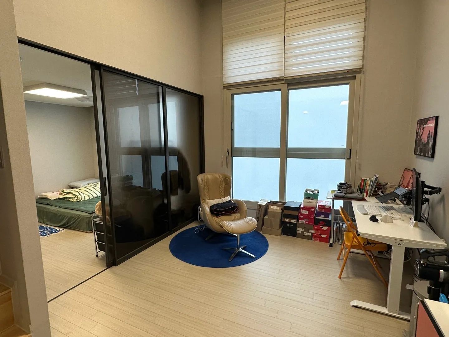 Room image 1