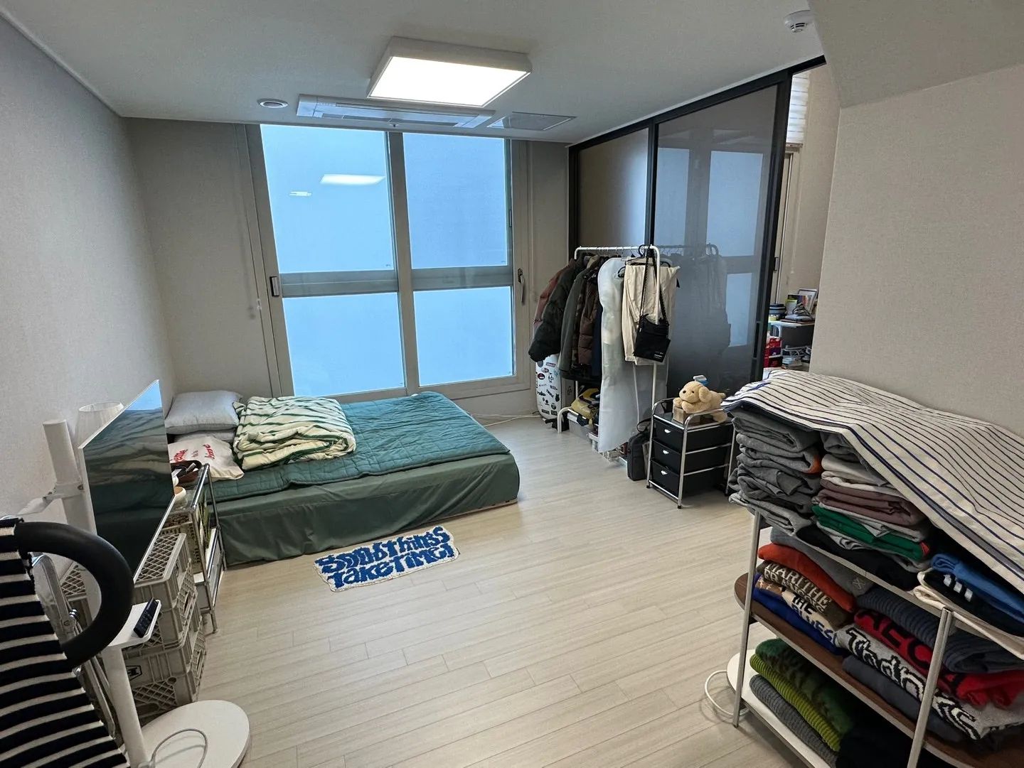 Room image 4