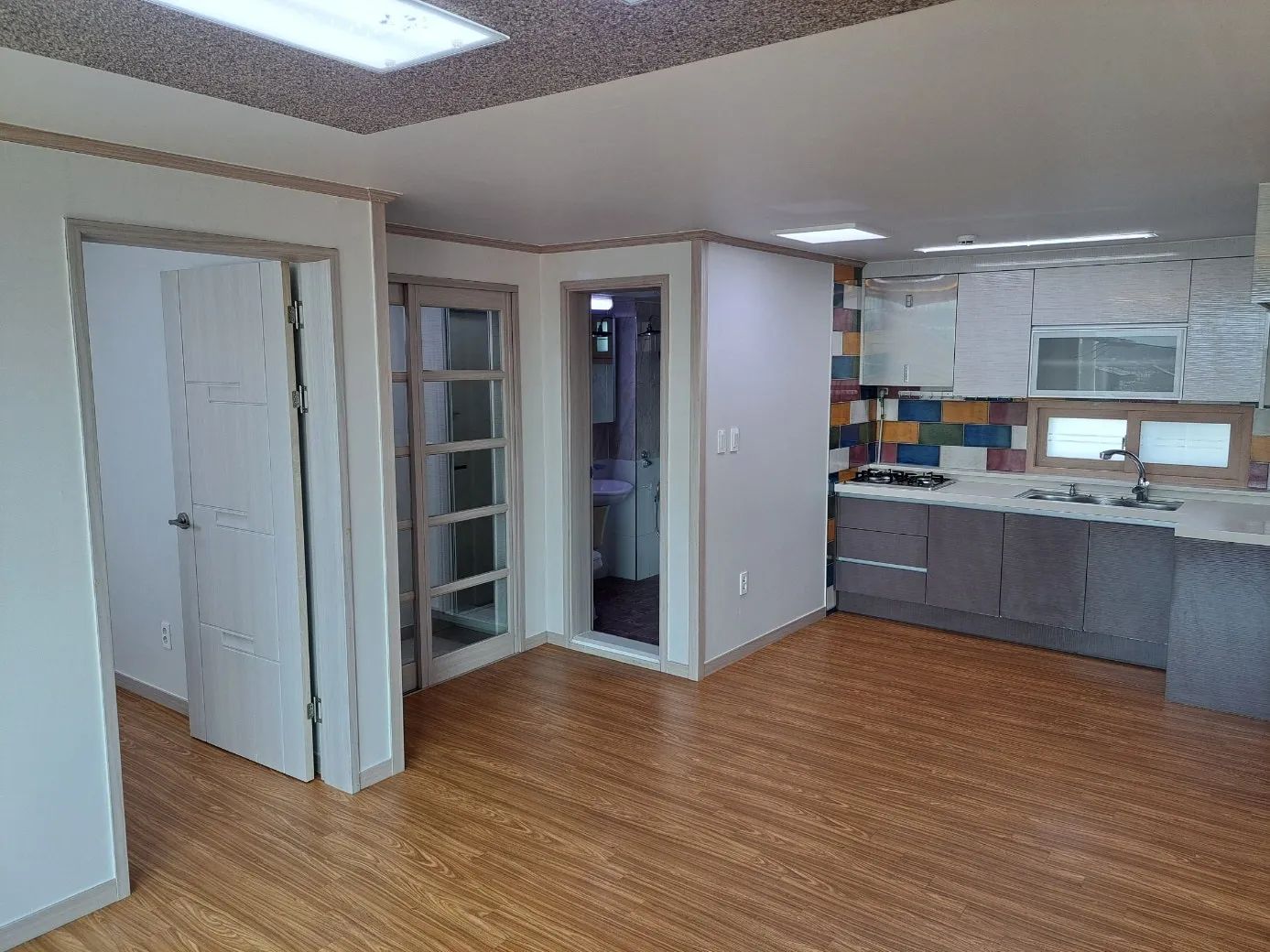 Room image 5