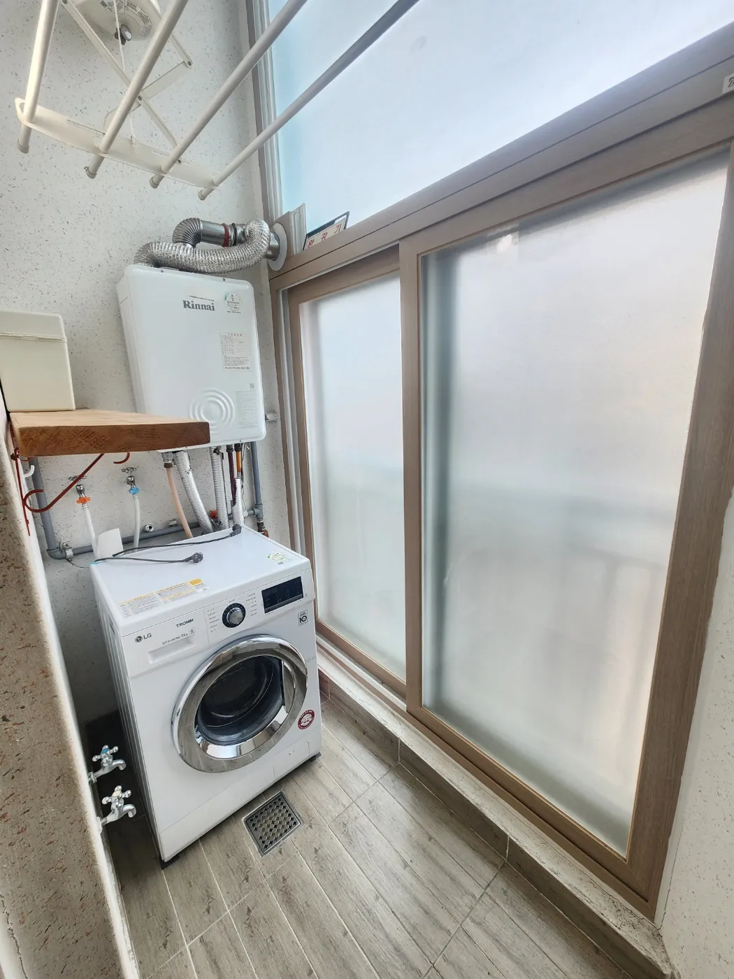Room image 5