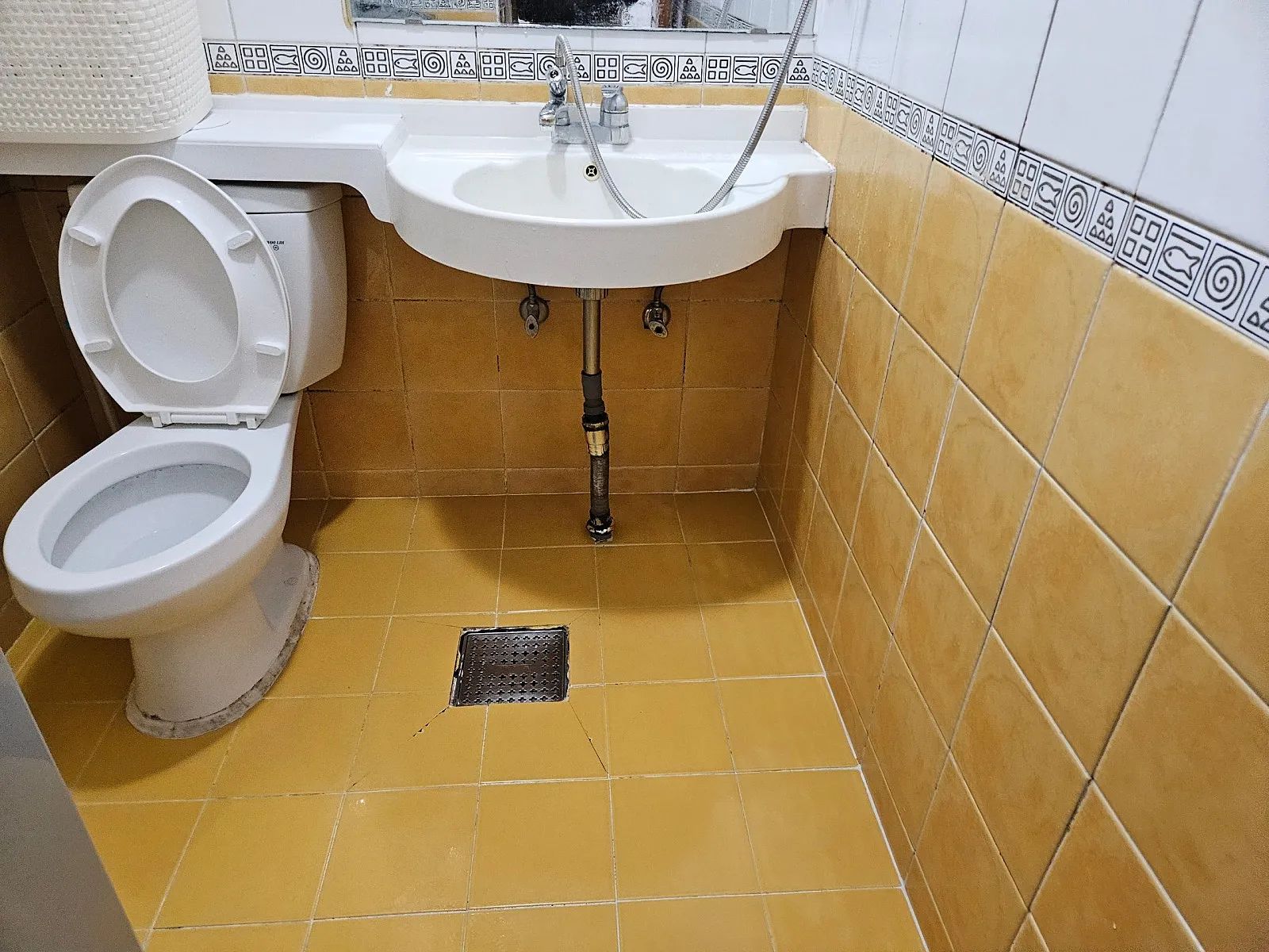 Room image 1