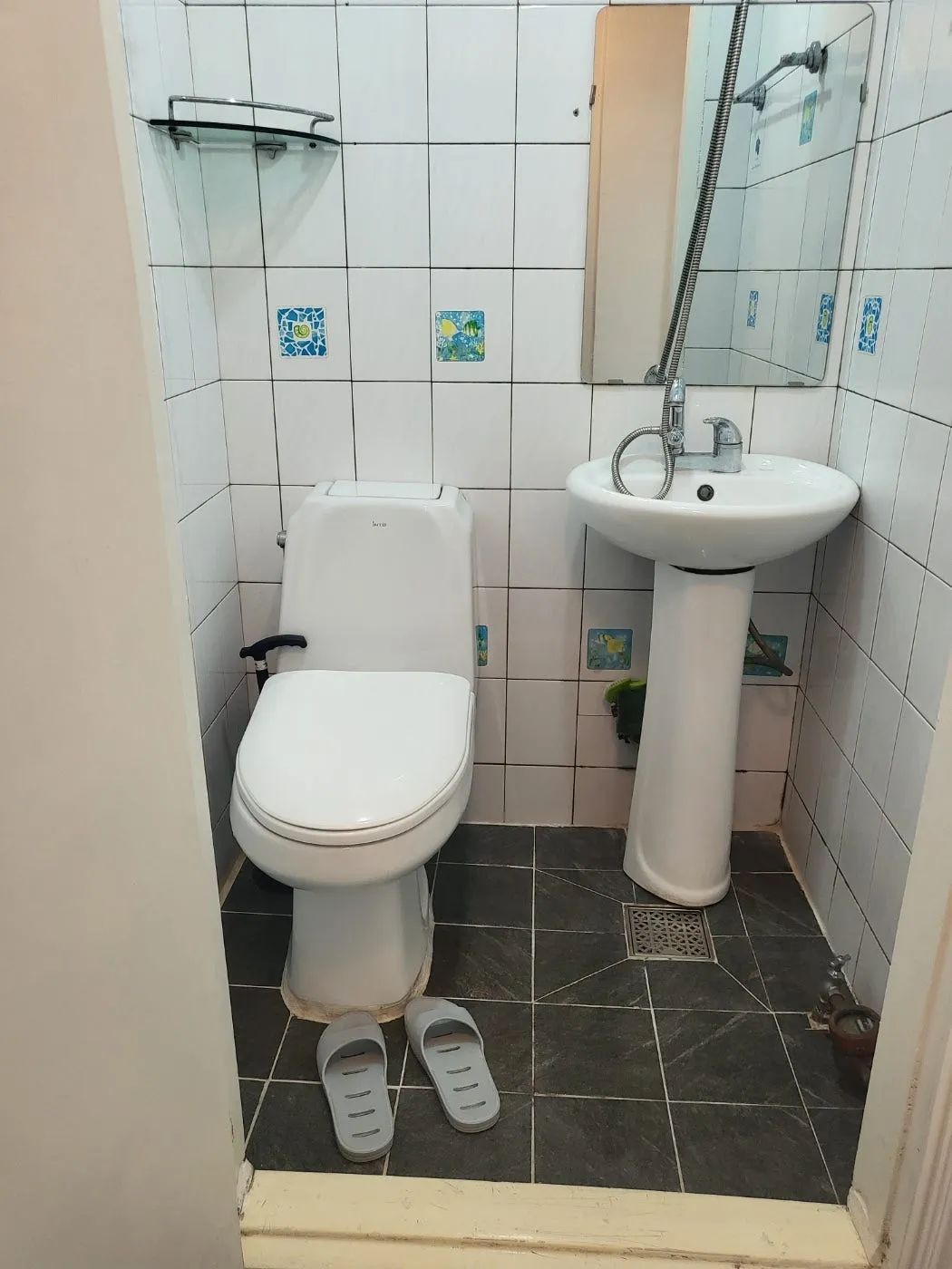 Room image 3