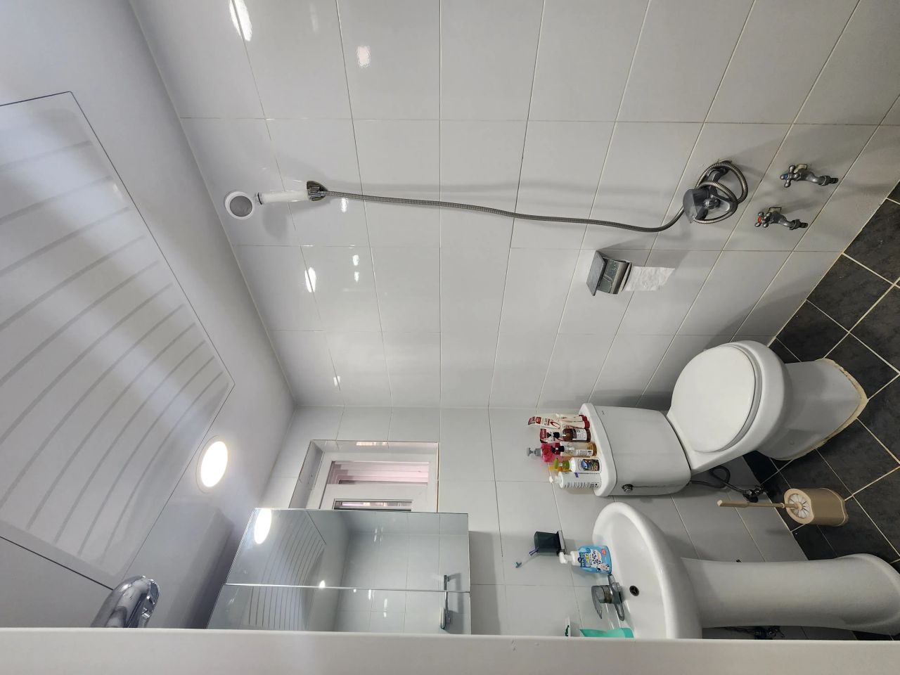 Room image 5