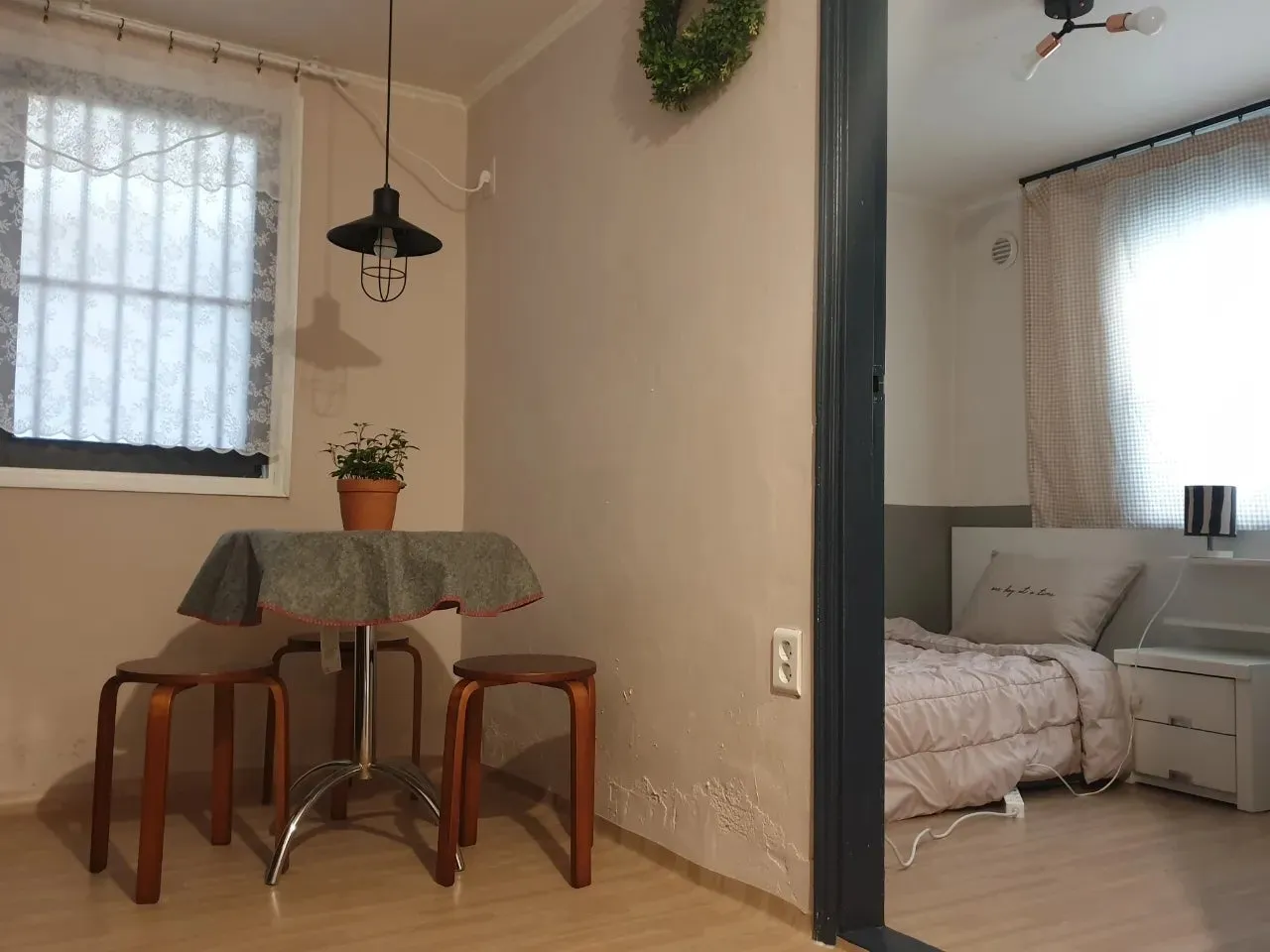 Room image 3