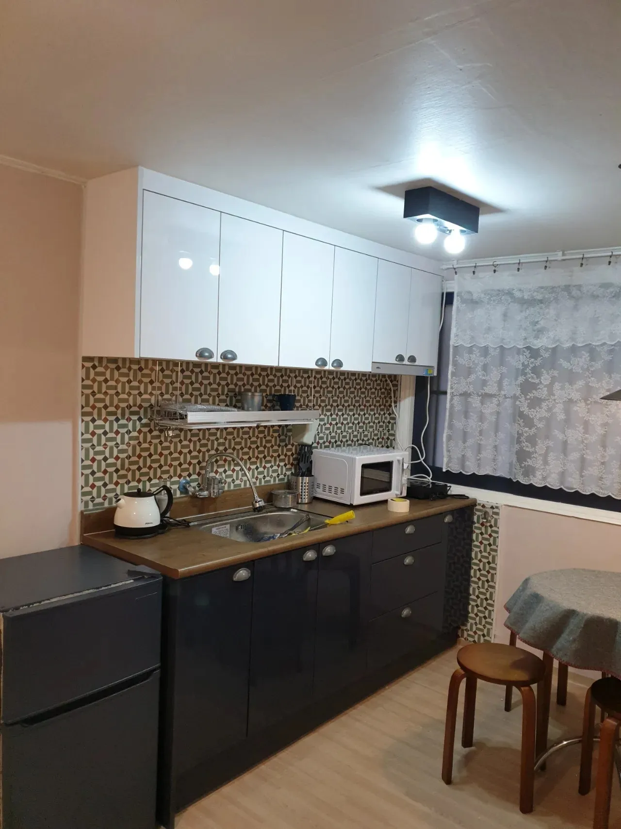 Room image 4