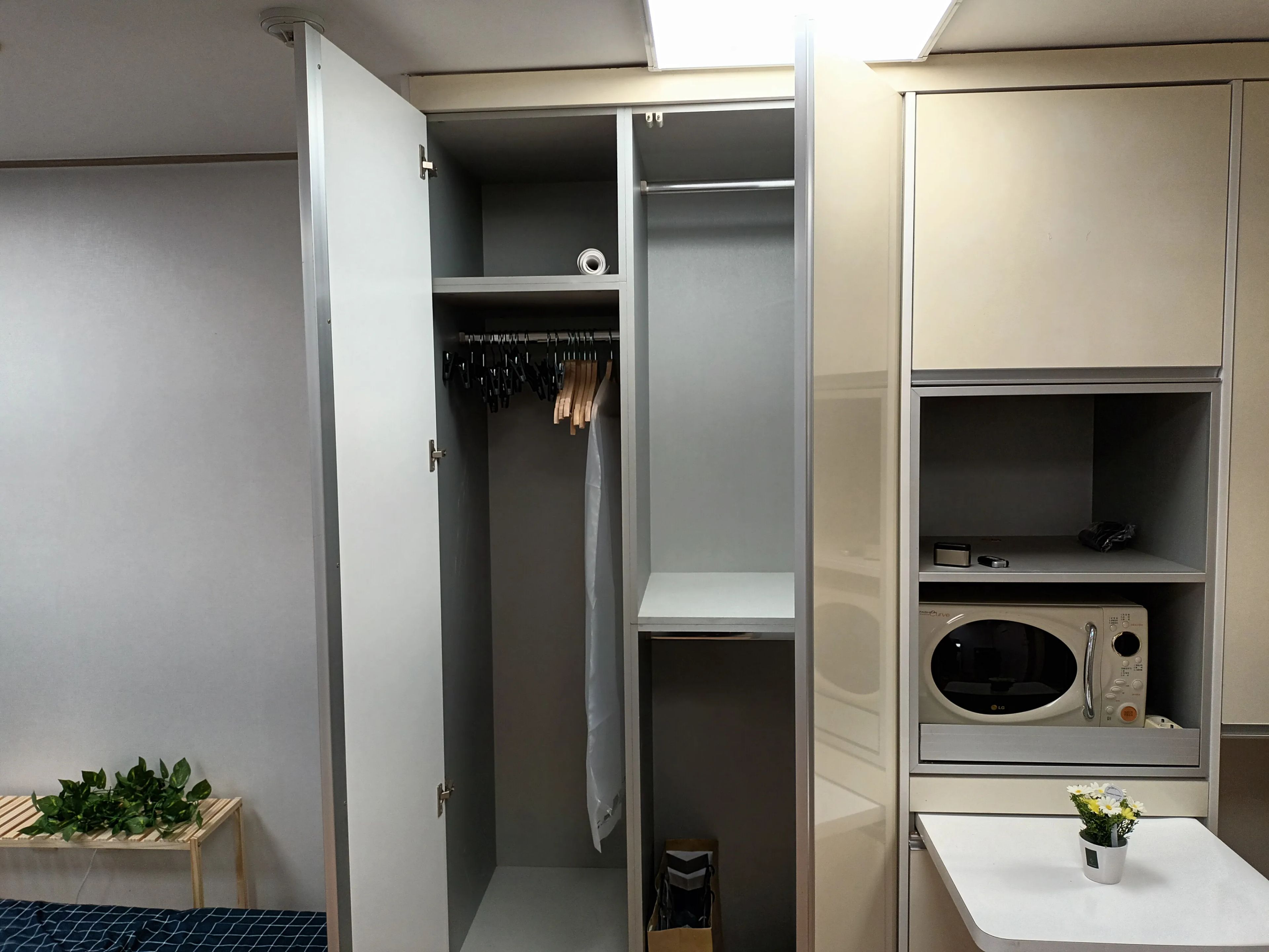 Room image 3