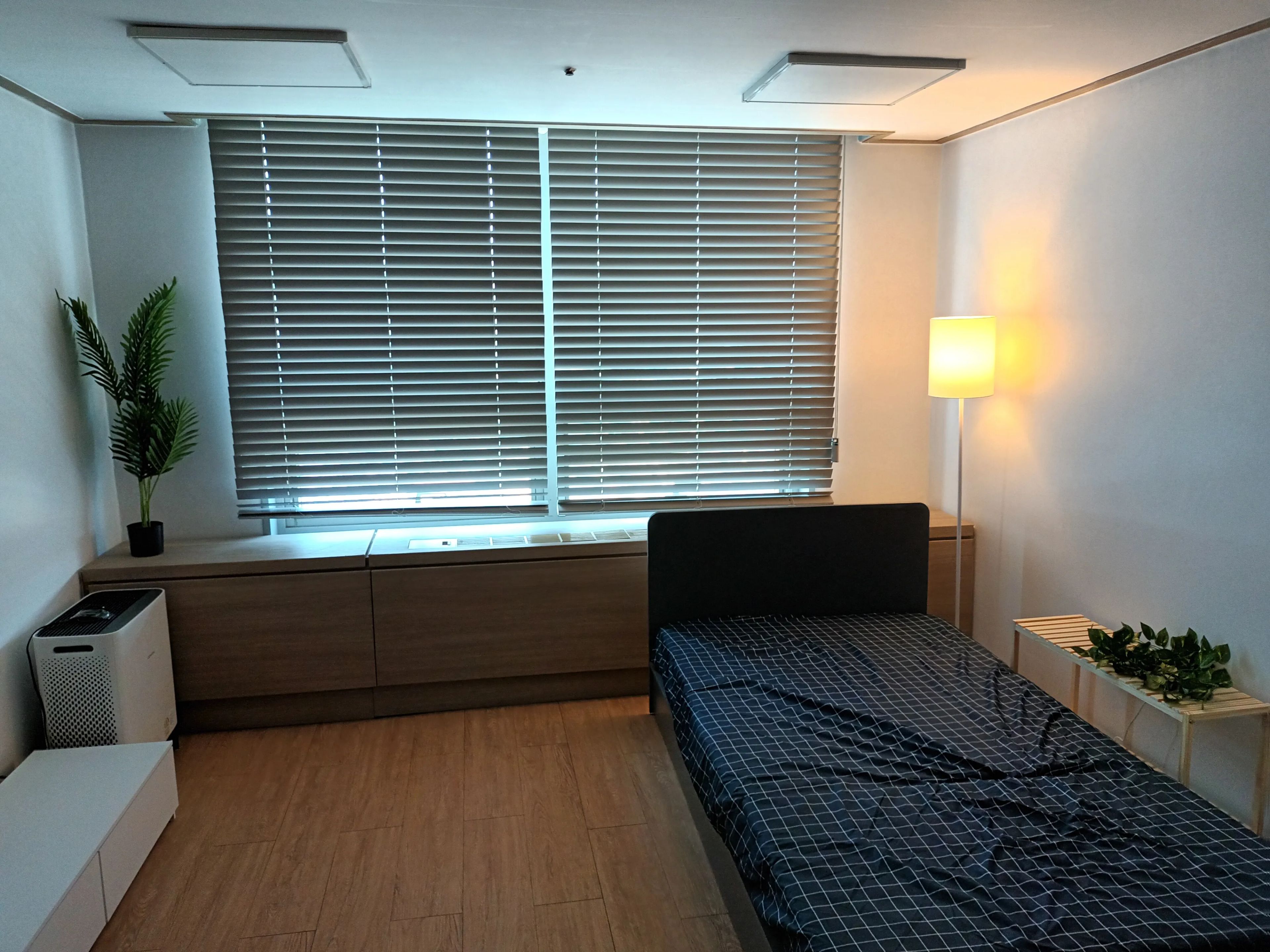 Room image 4