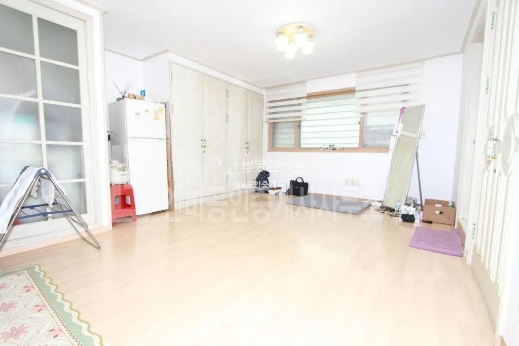 Room image 2