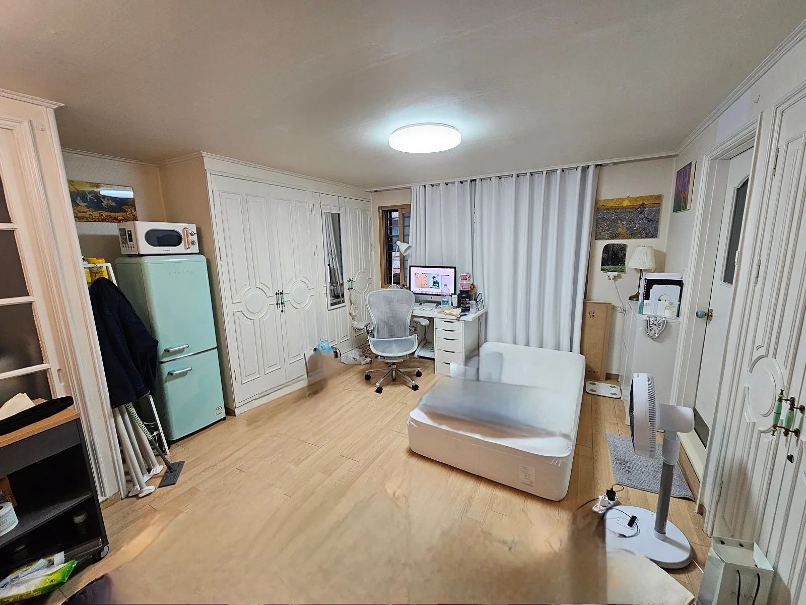 Room image 3