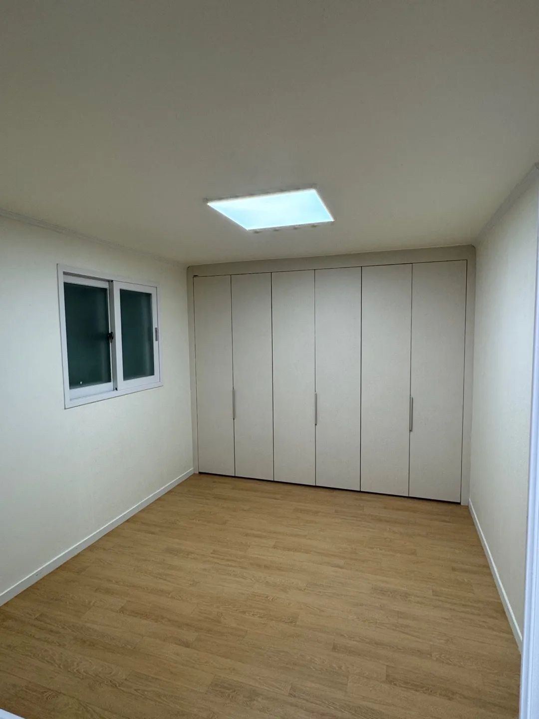 Room image 5