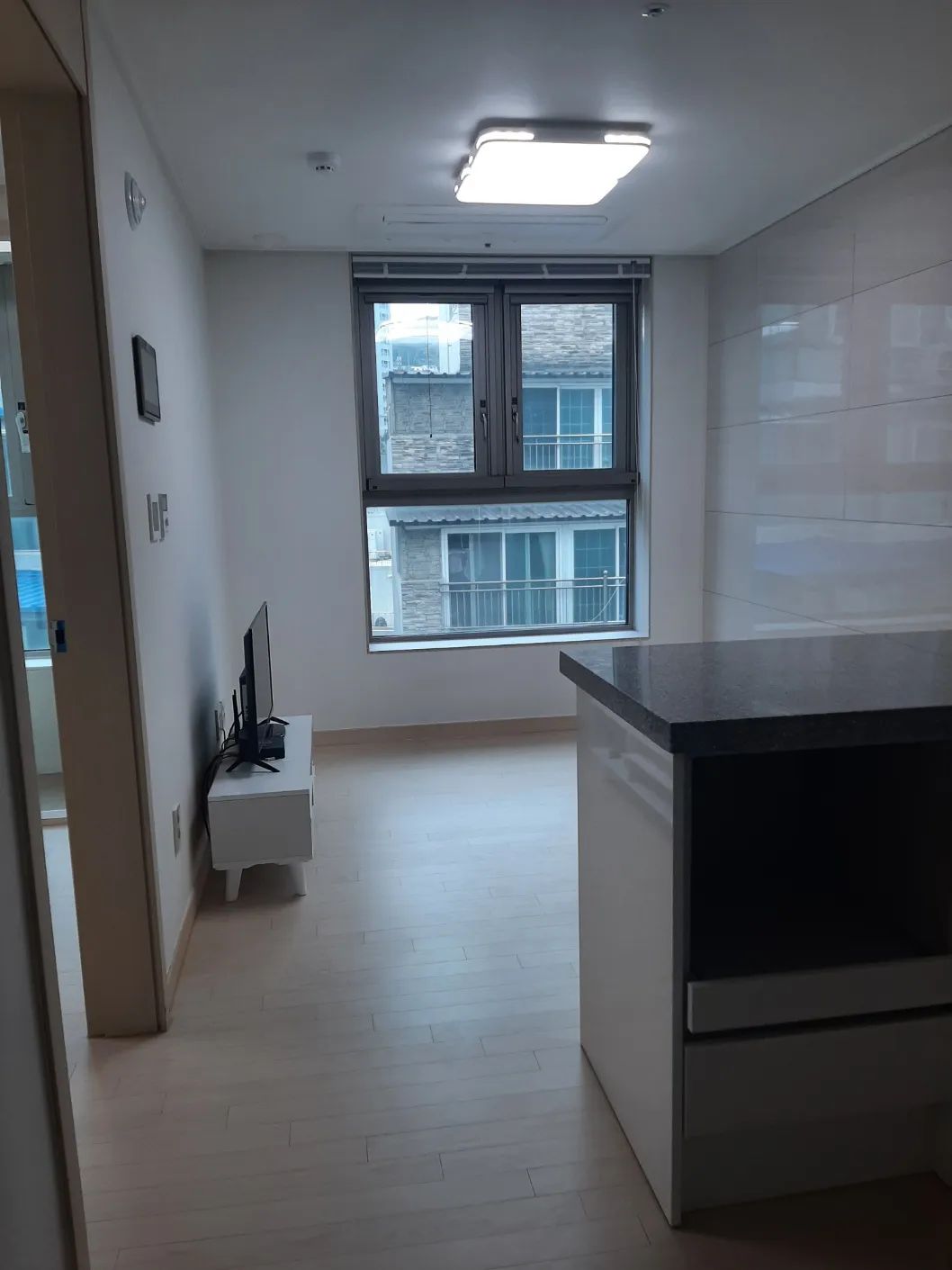 Room image 1