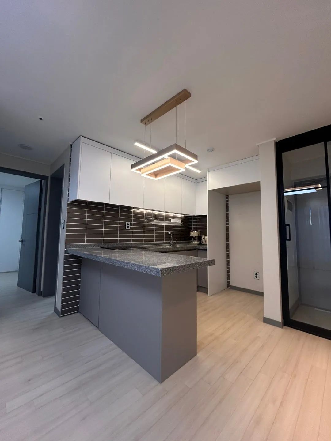 Room image 3