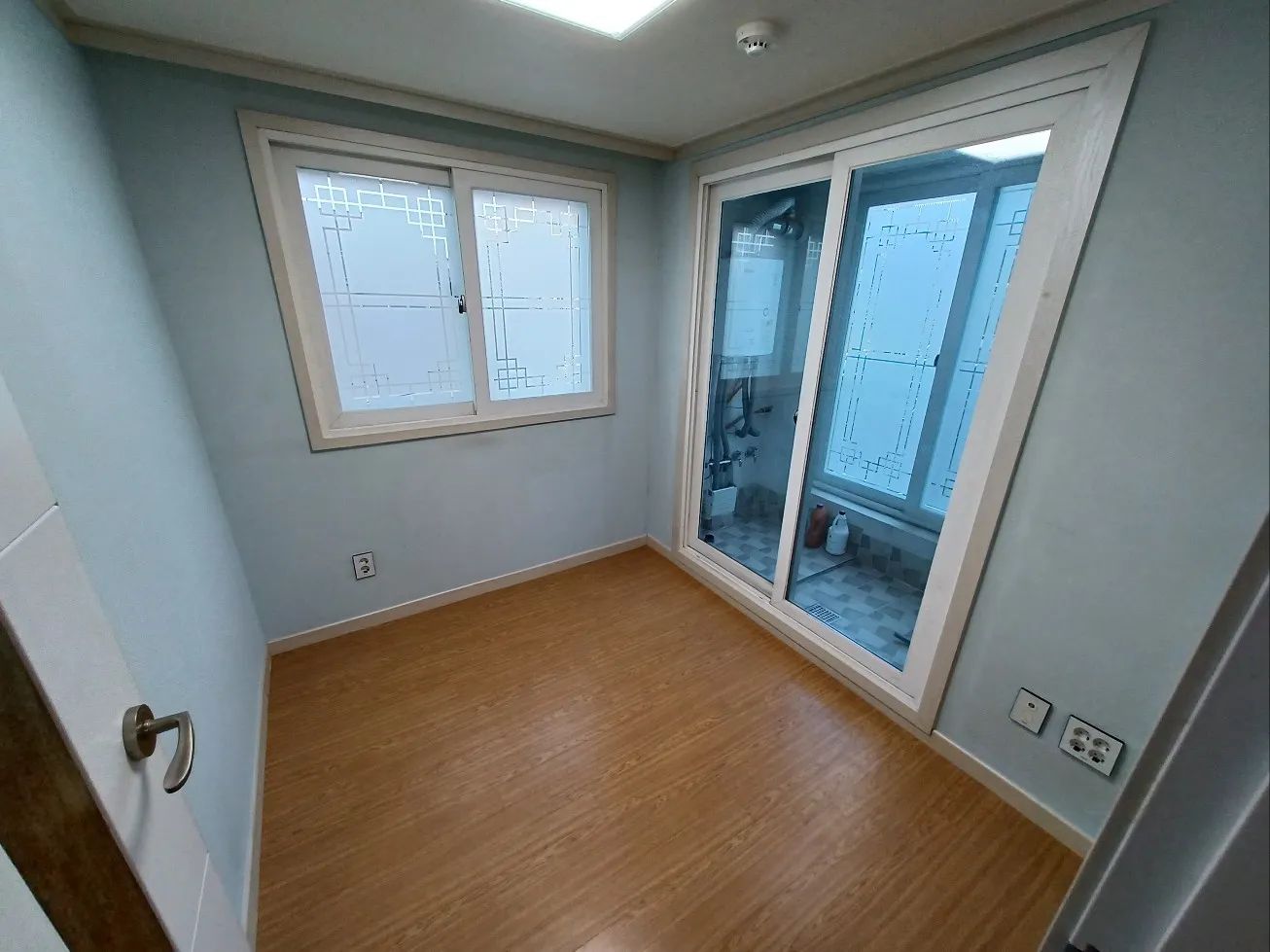 Room image 5