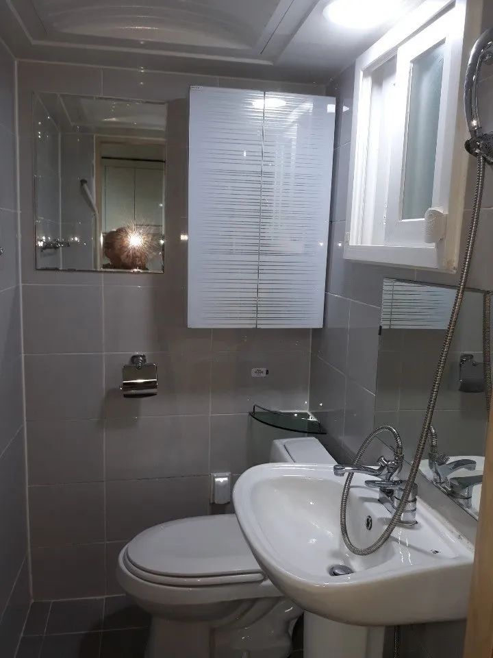 Room image 3