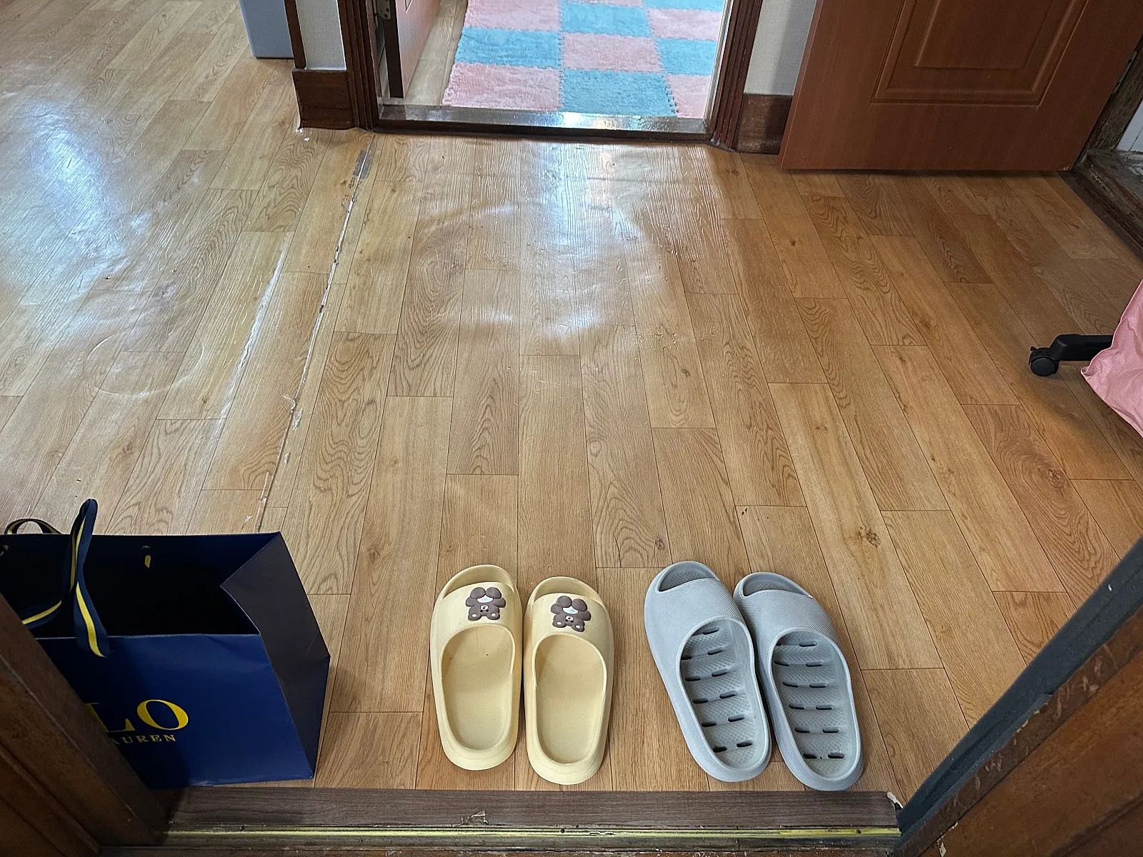 Room image 1
