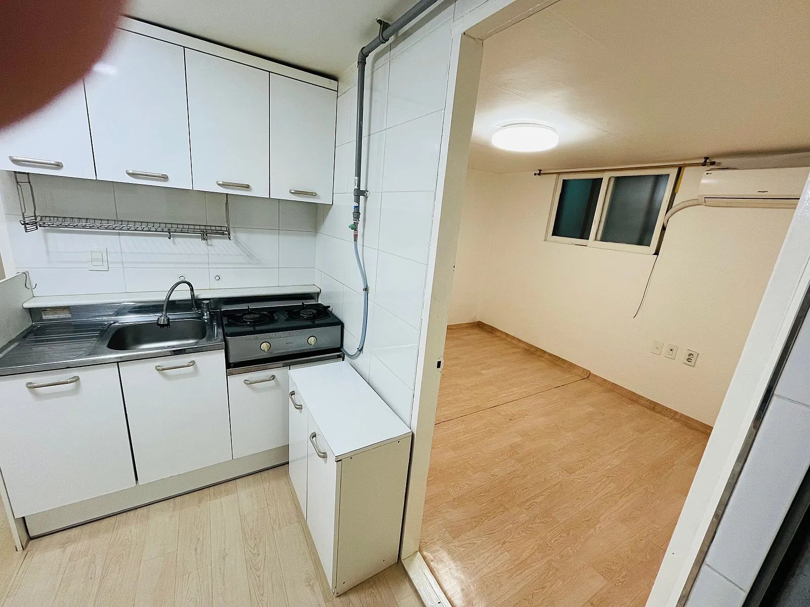 Room image 3