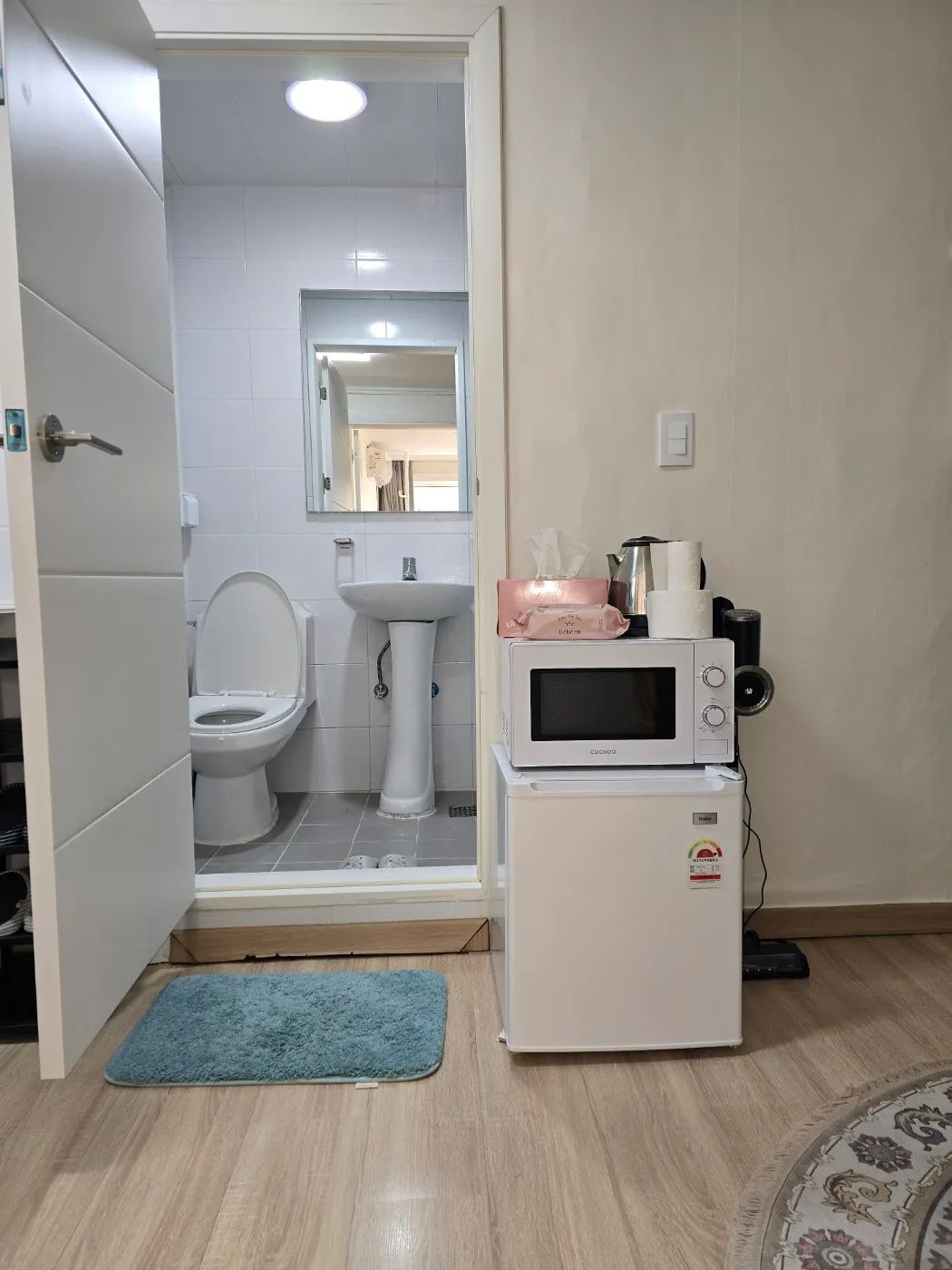 Room image 3